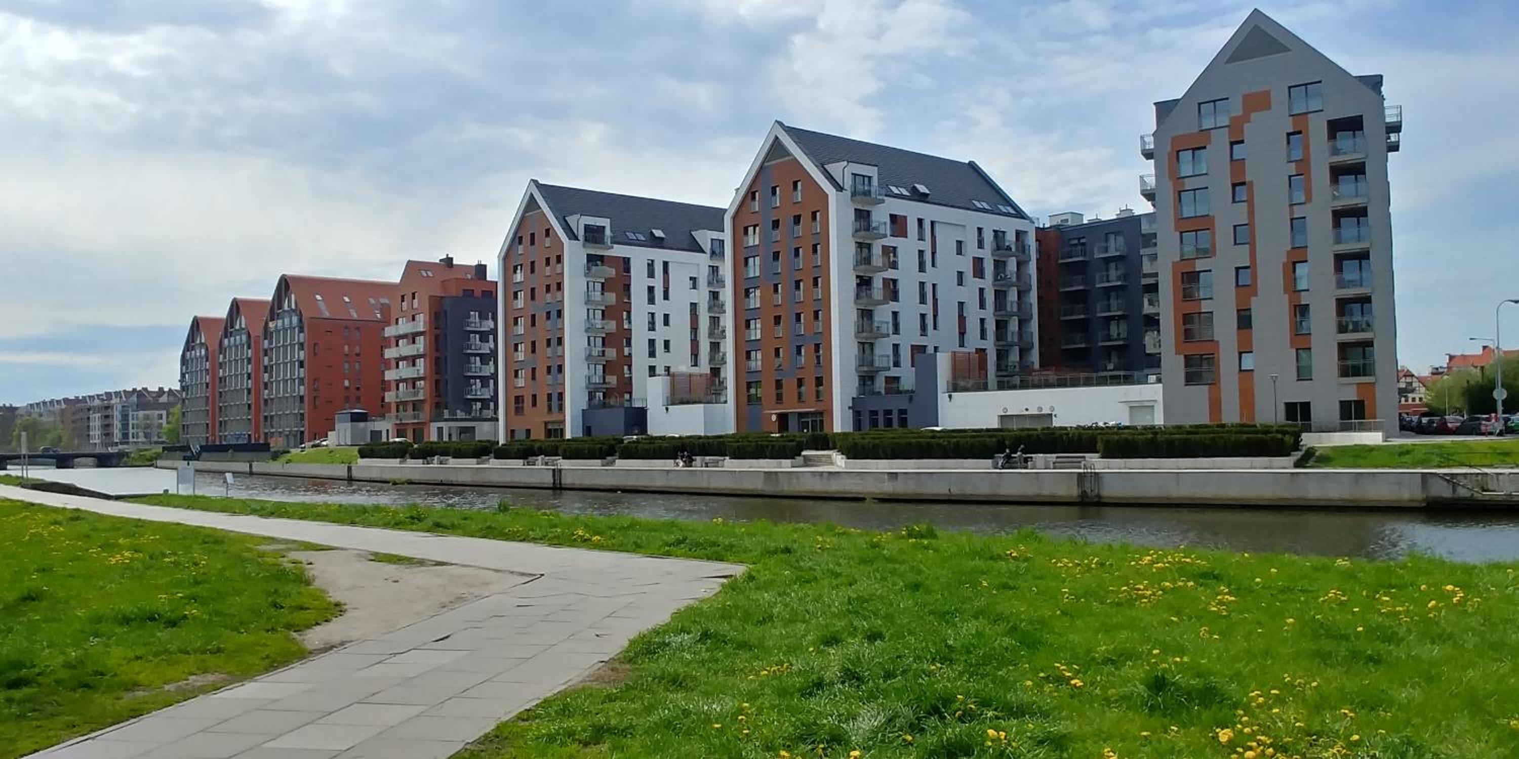 Live & Travel Apartments Number 1