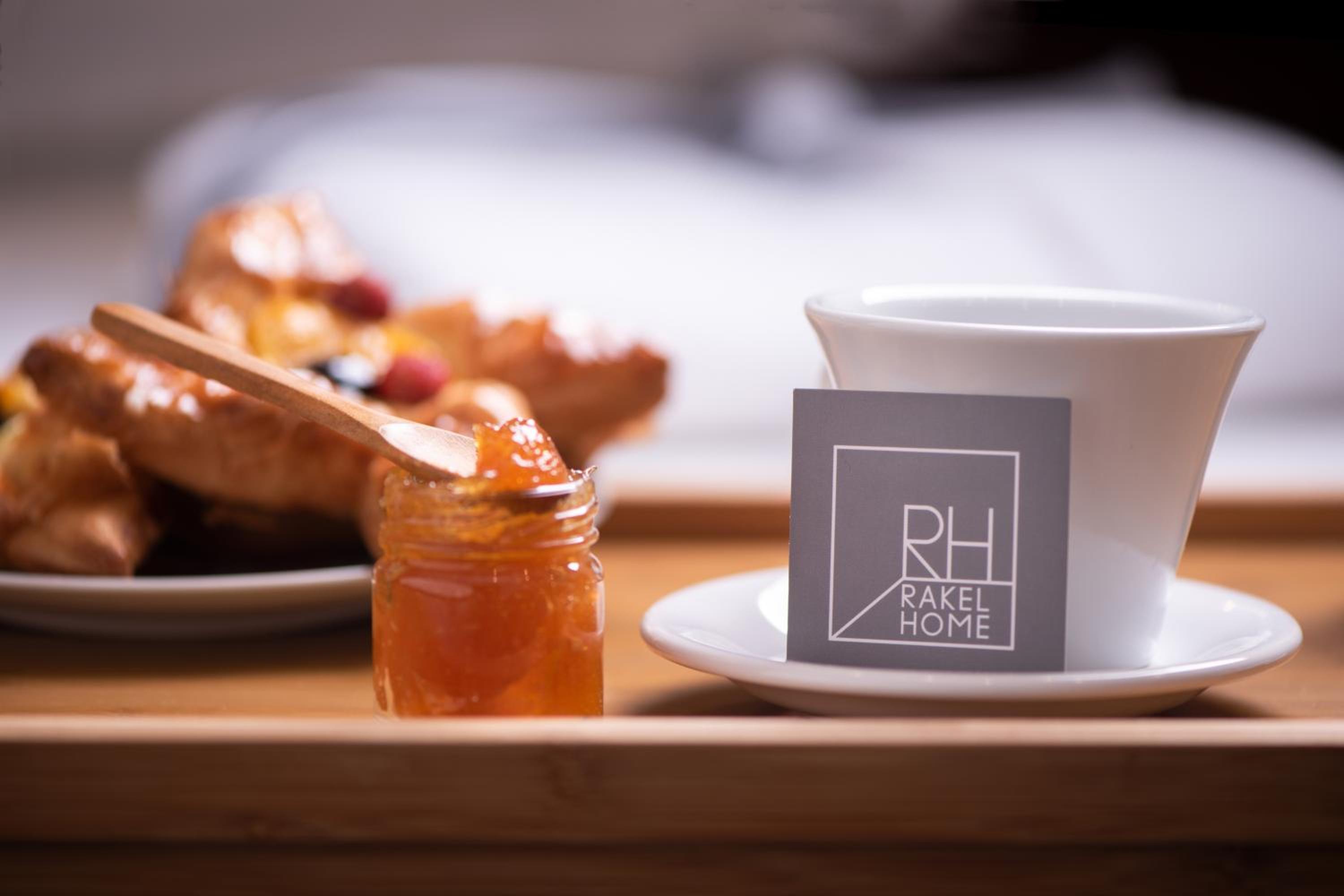 B&B Rakel Home