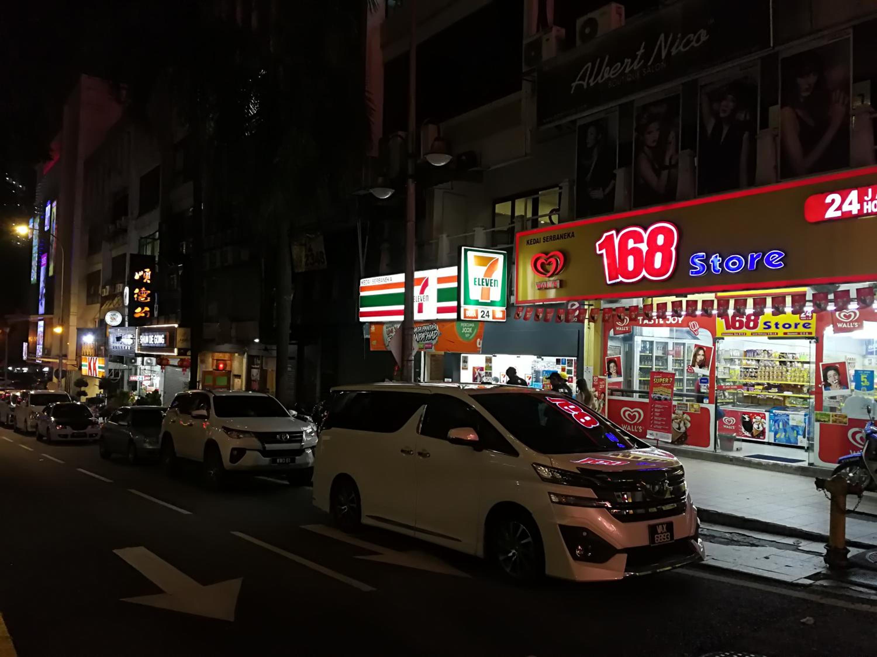 10-12Pax Fahrenheit 88 Pavillion Bukit Bintang TRX AJHOME