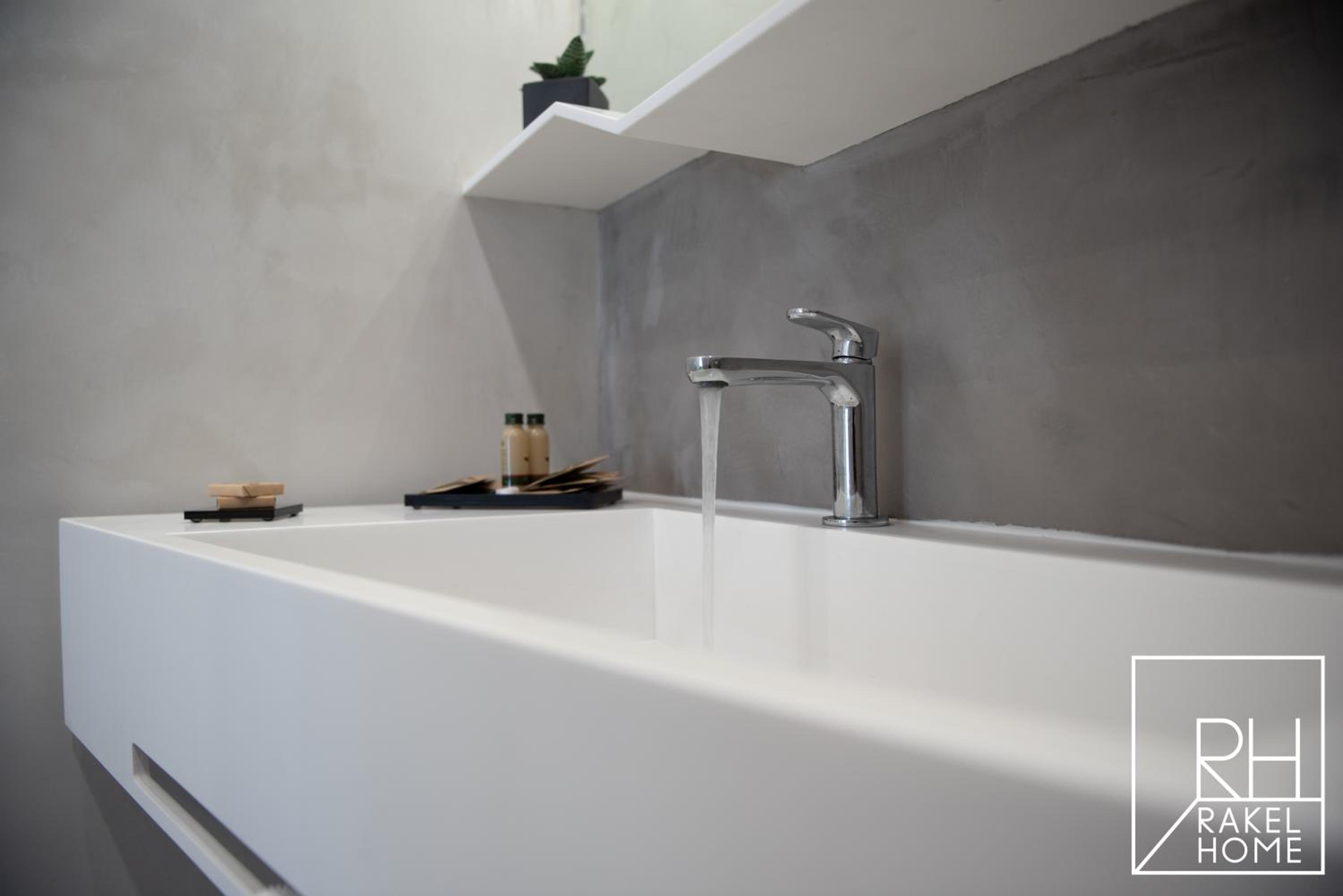 B&B Rakel Home