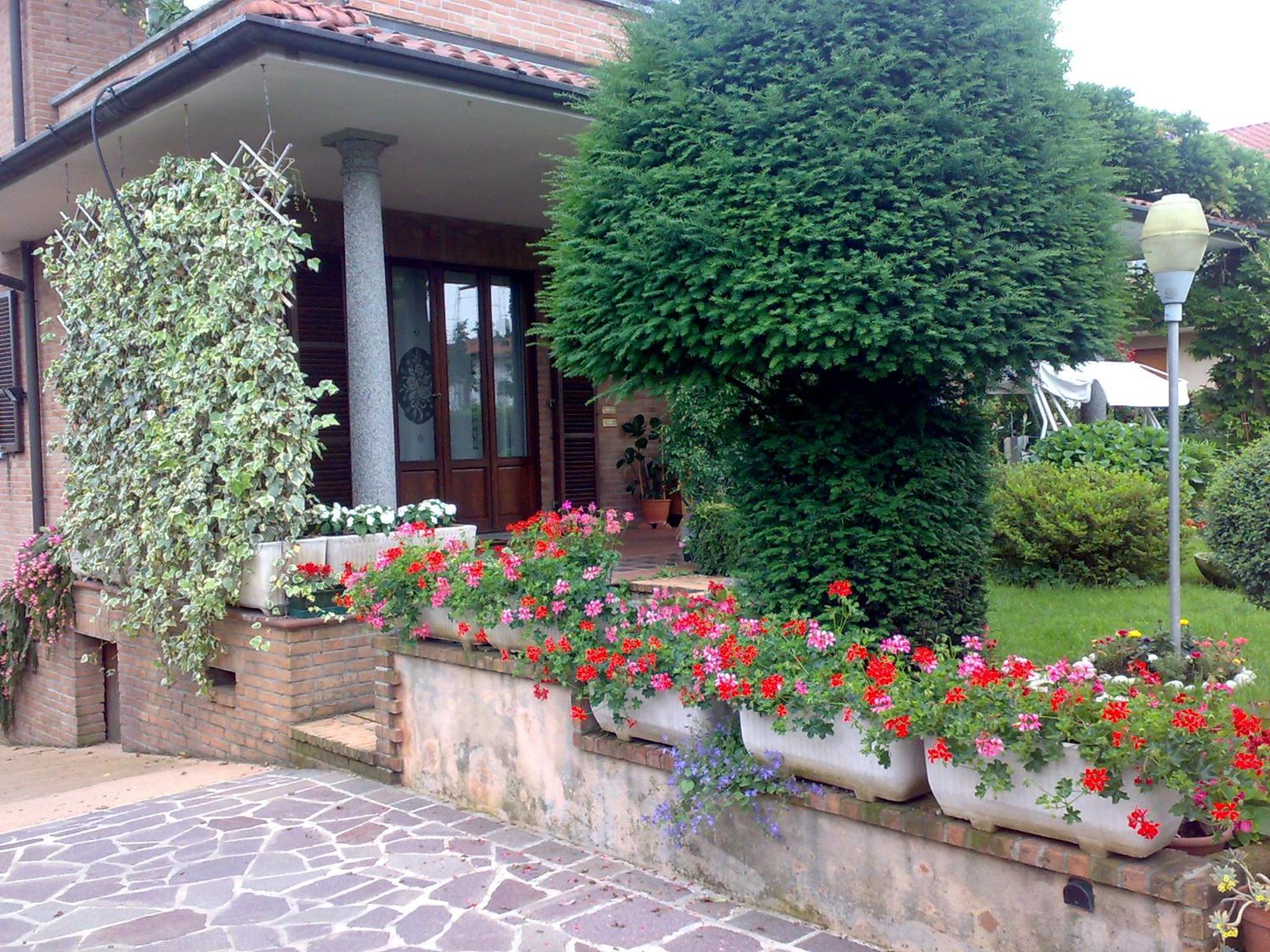 B&B Les Fleurettes view 2