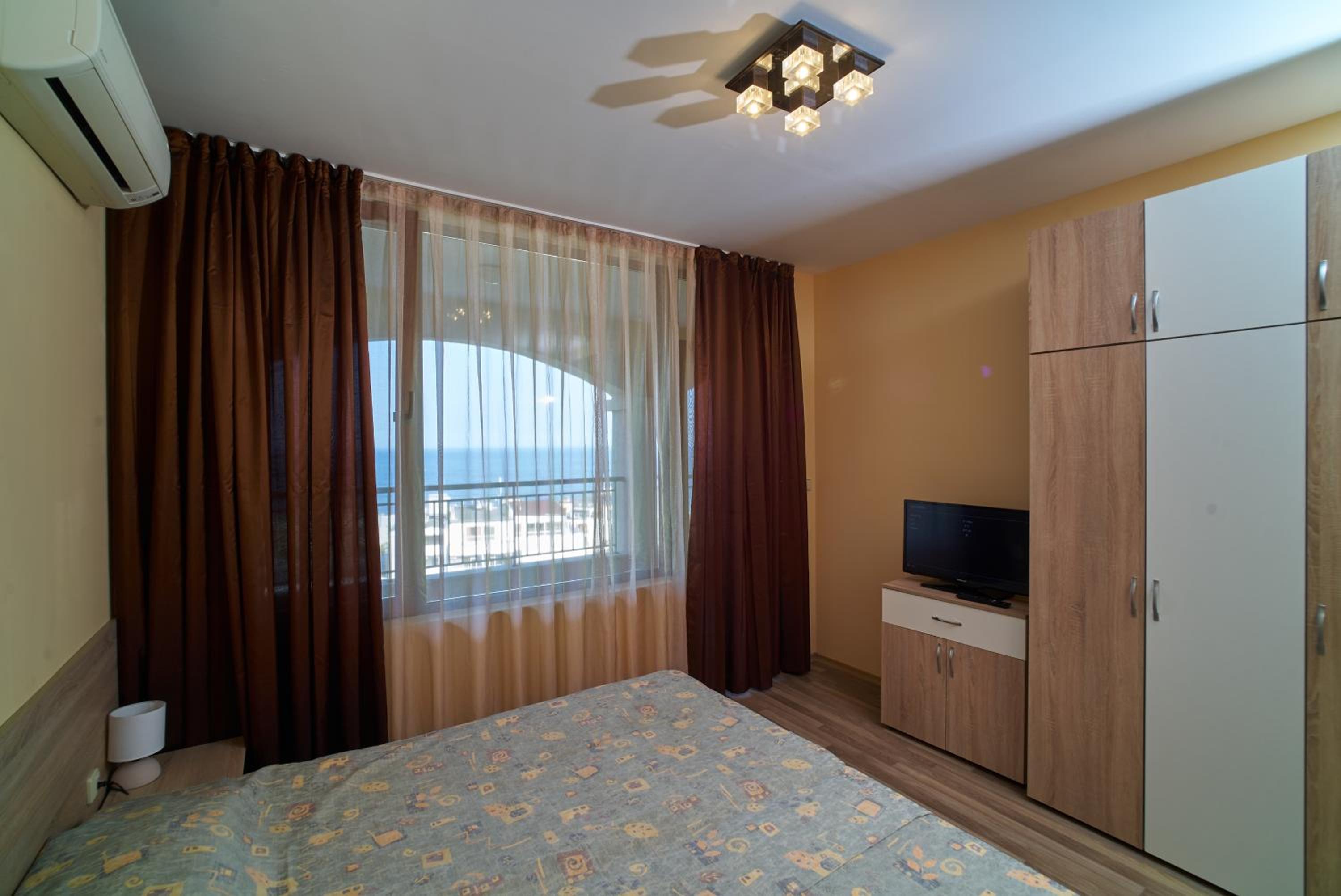 Sea Panorama Apartments Golden sands