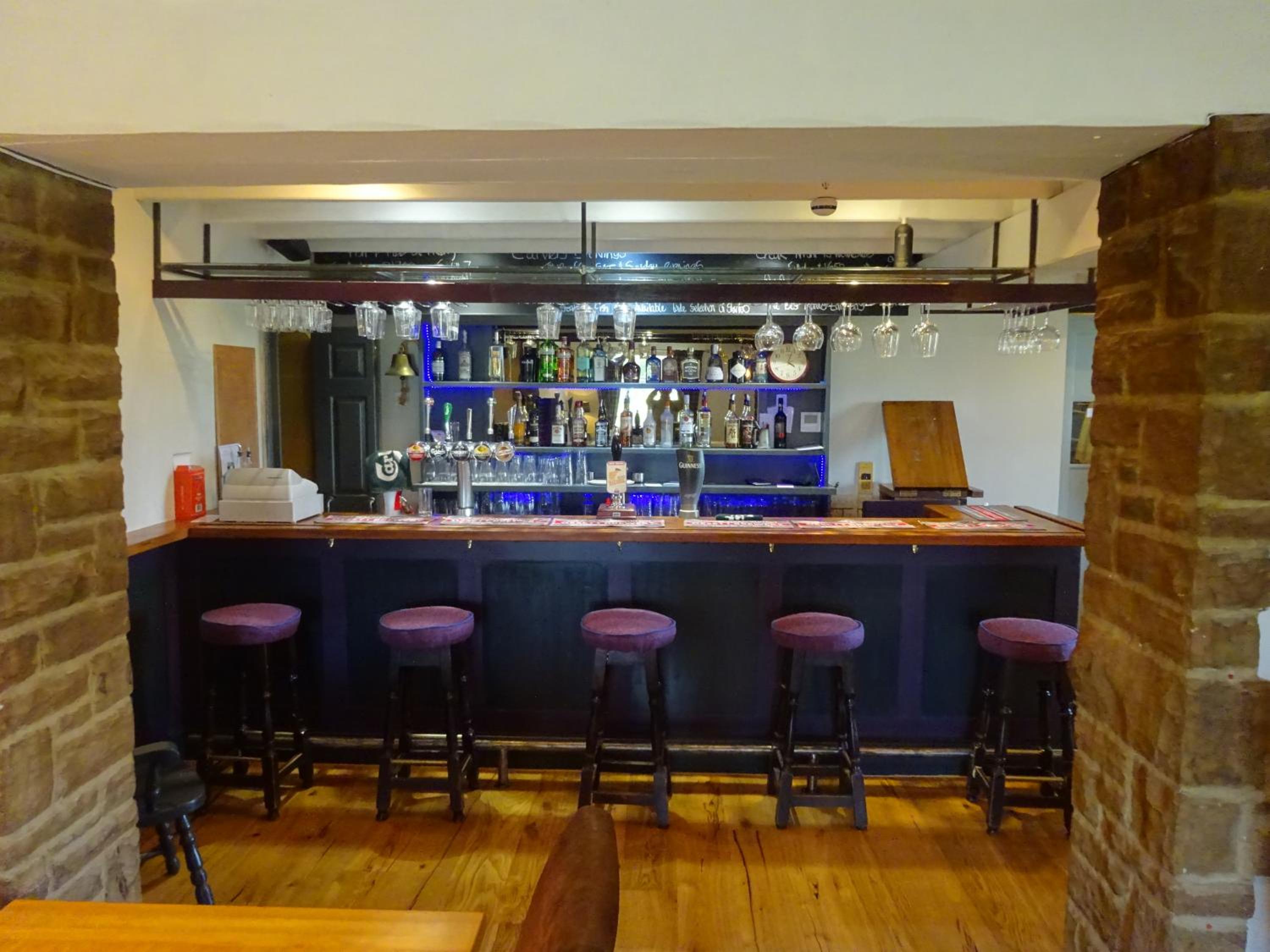 Chequers Inn