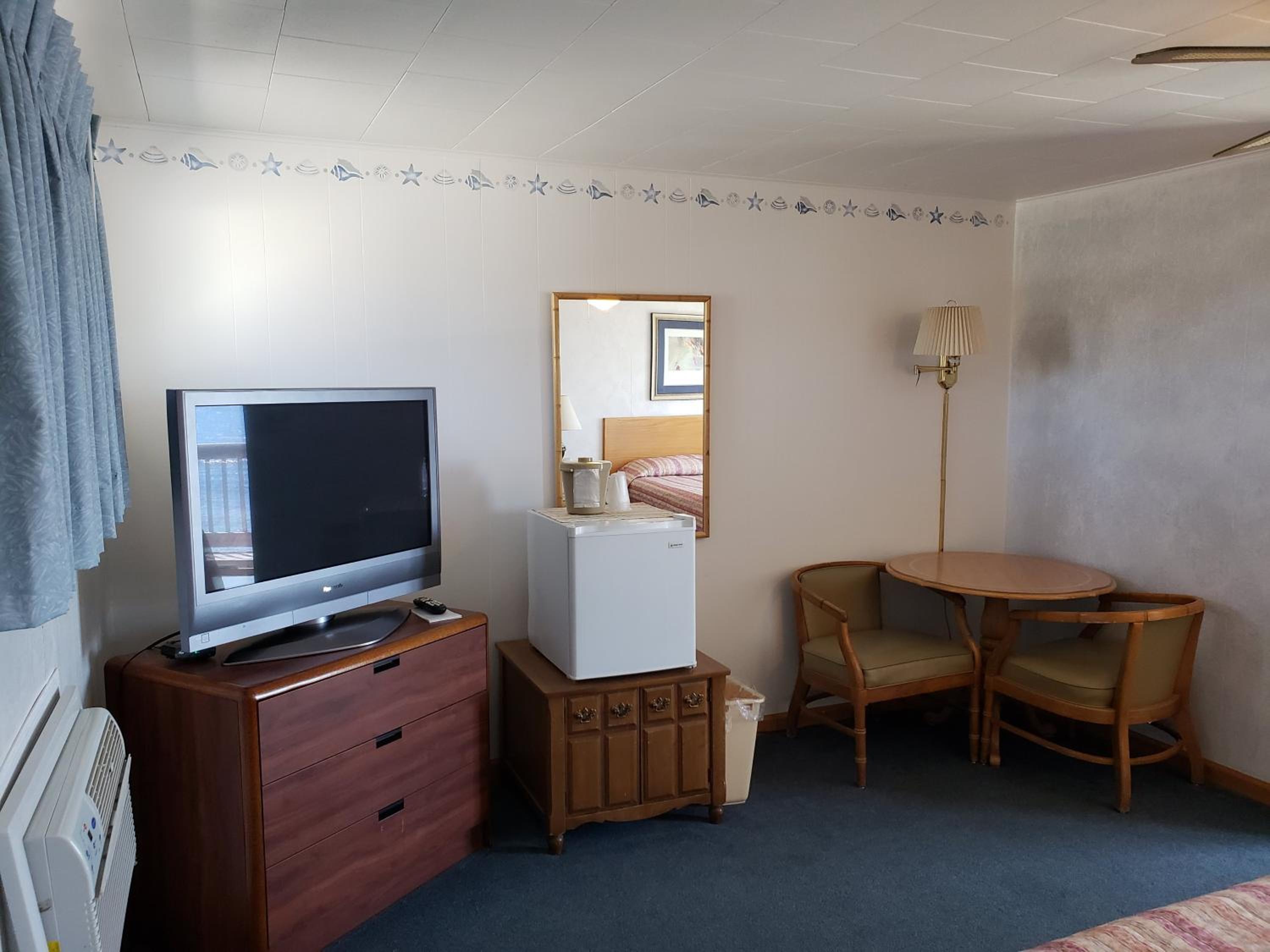 Algoma Beach Motel
