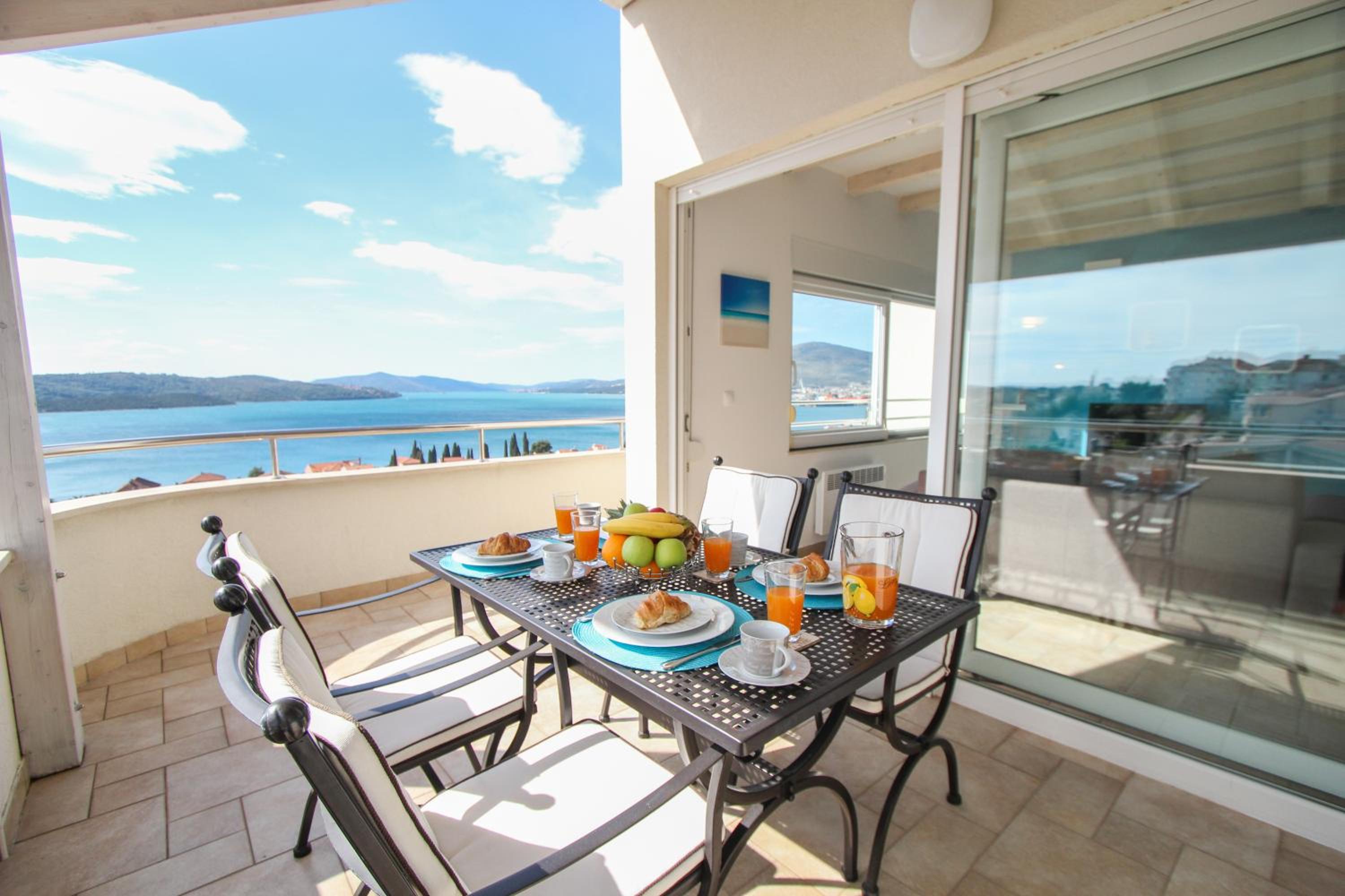 Penthouse apartment Sunset Bay