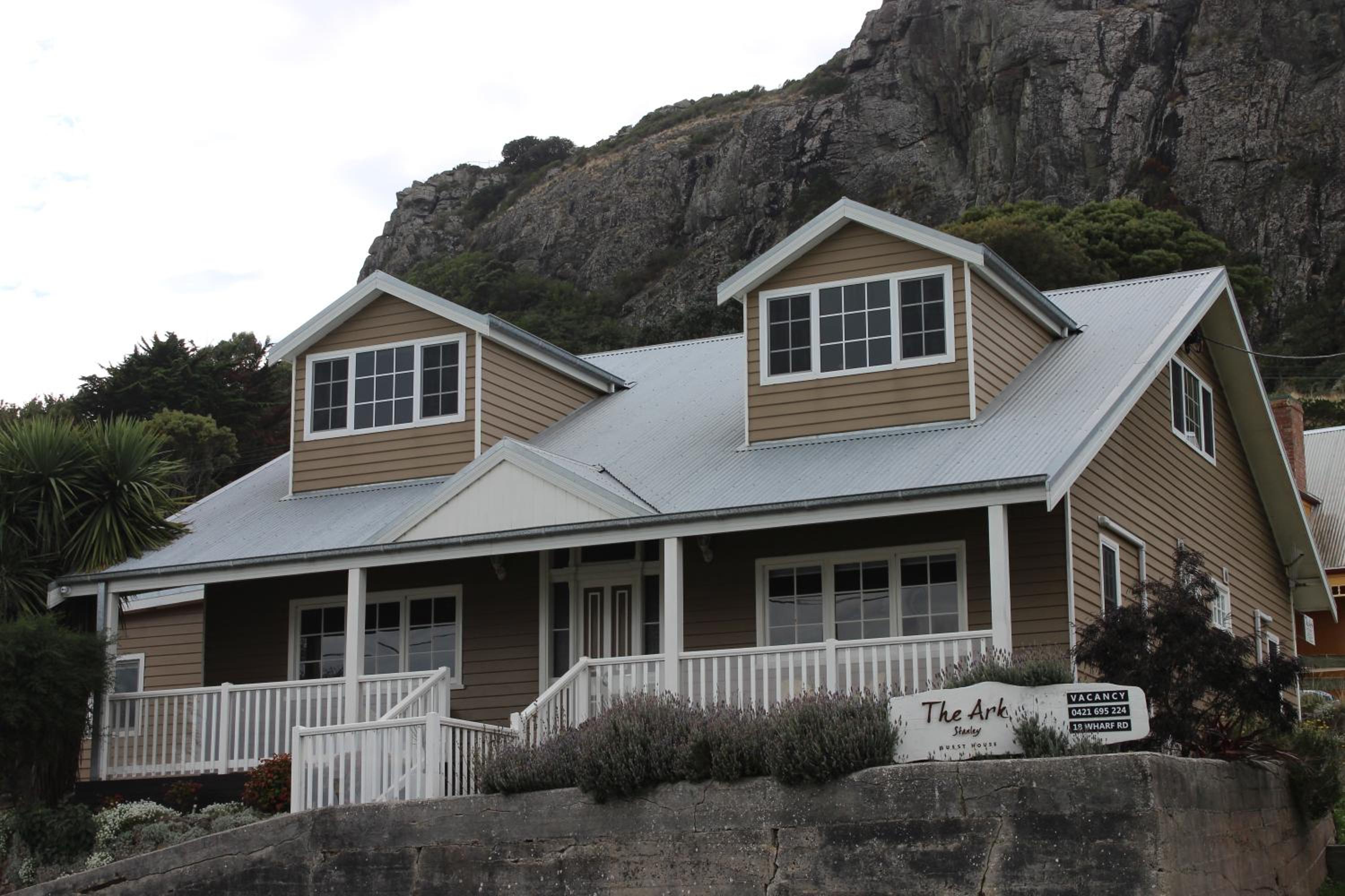 The Ark Stanley Luxury Bed and Breakfast