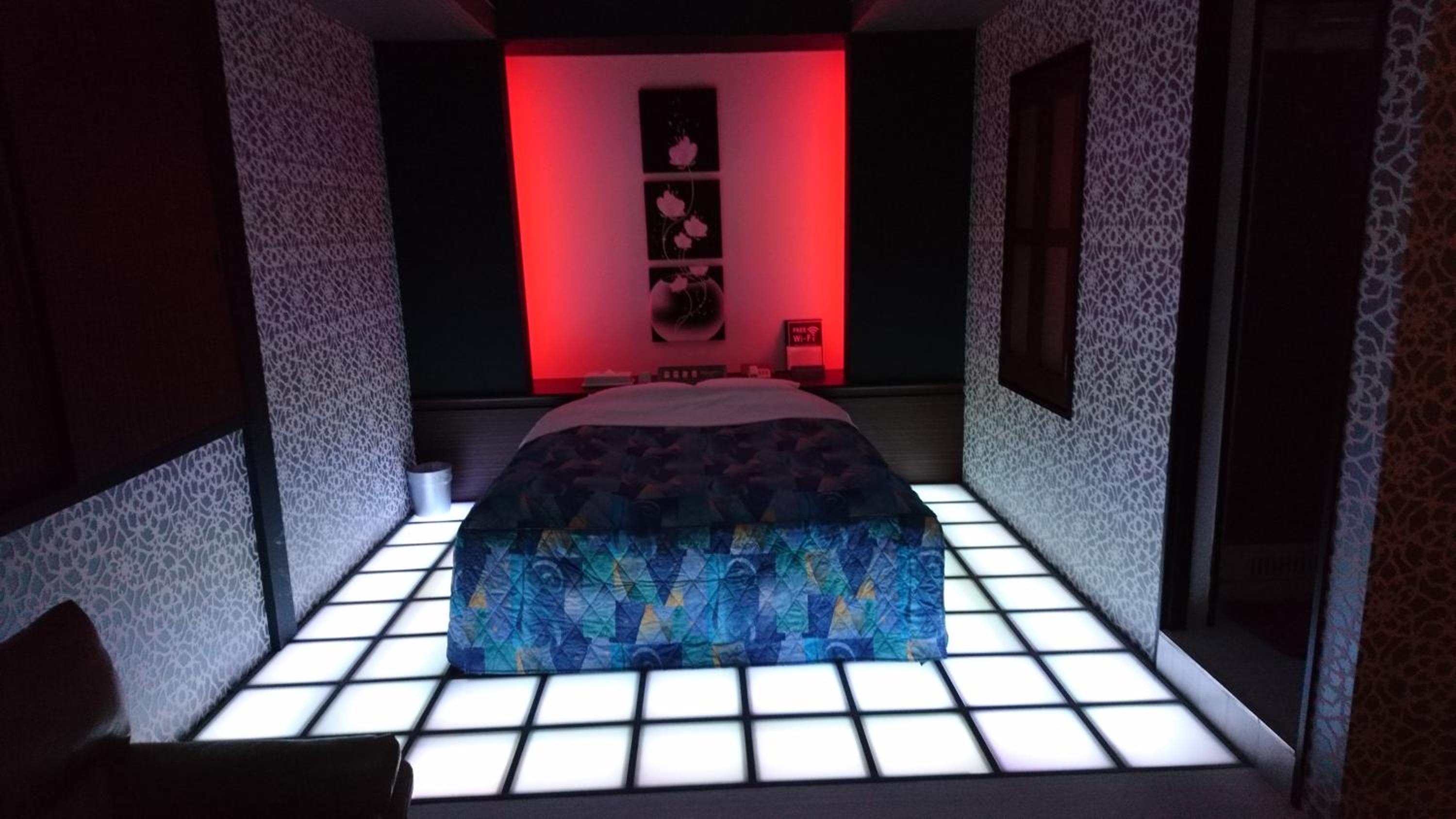 Hotel Eris Hakata (Love Hotel)