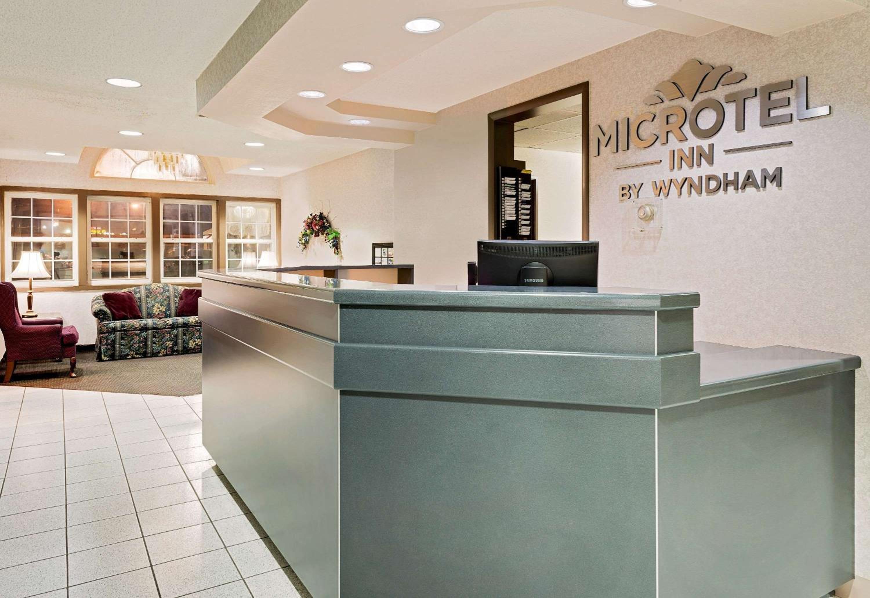 Microtel Inn & Suites by Wyndham Joplin view 2