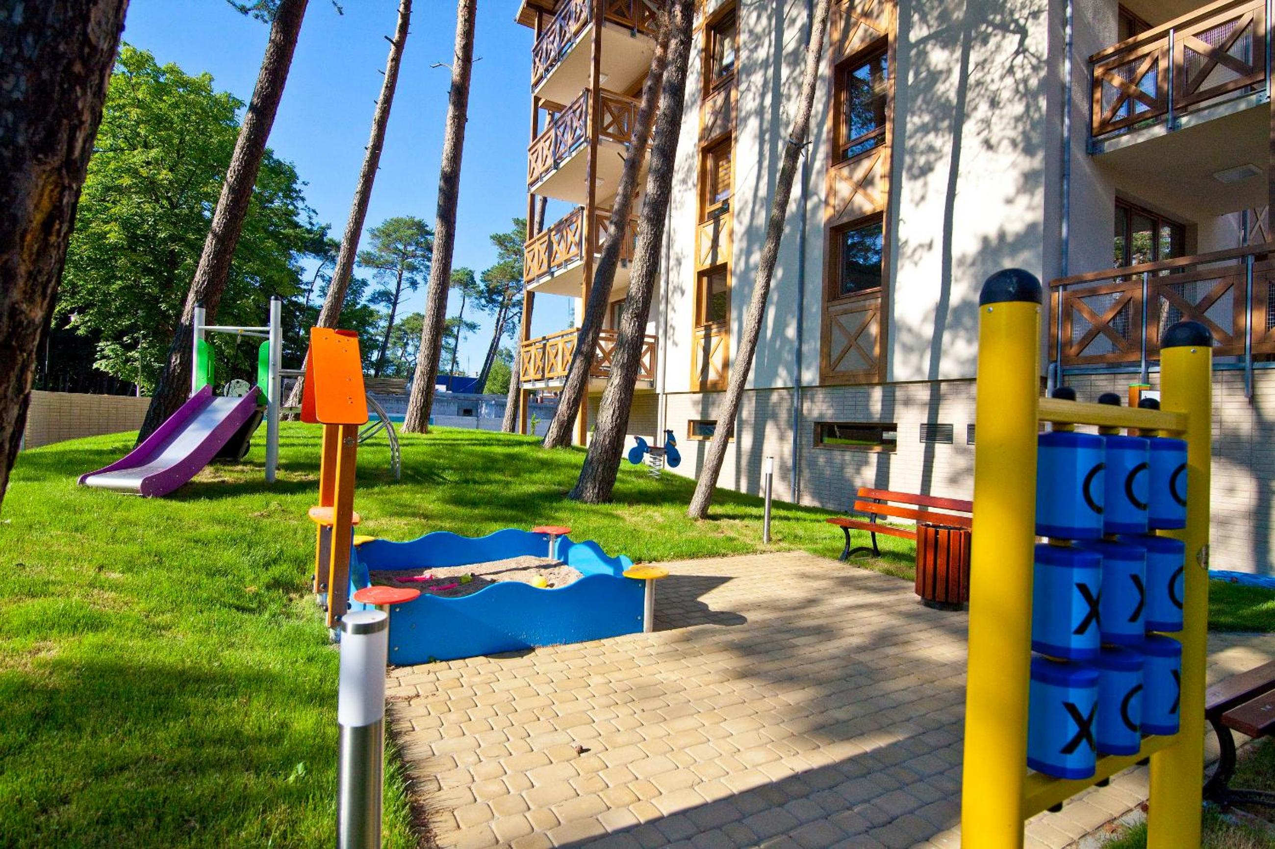 Mi Casa Holidays Rezydencja Park Rodzinna view 4