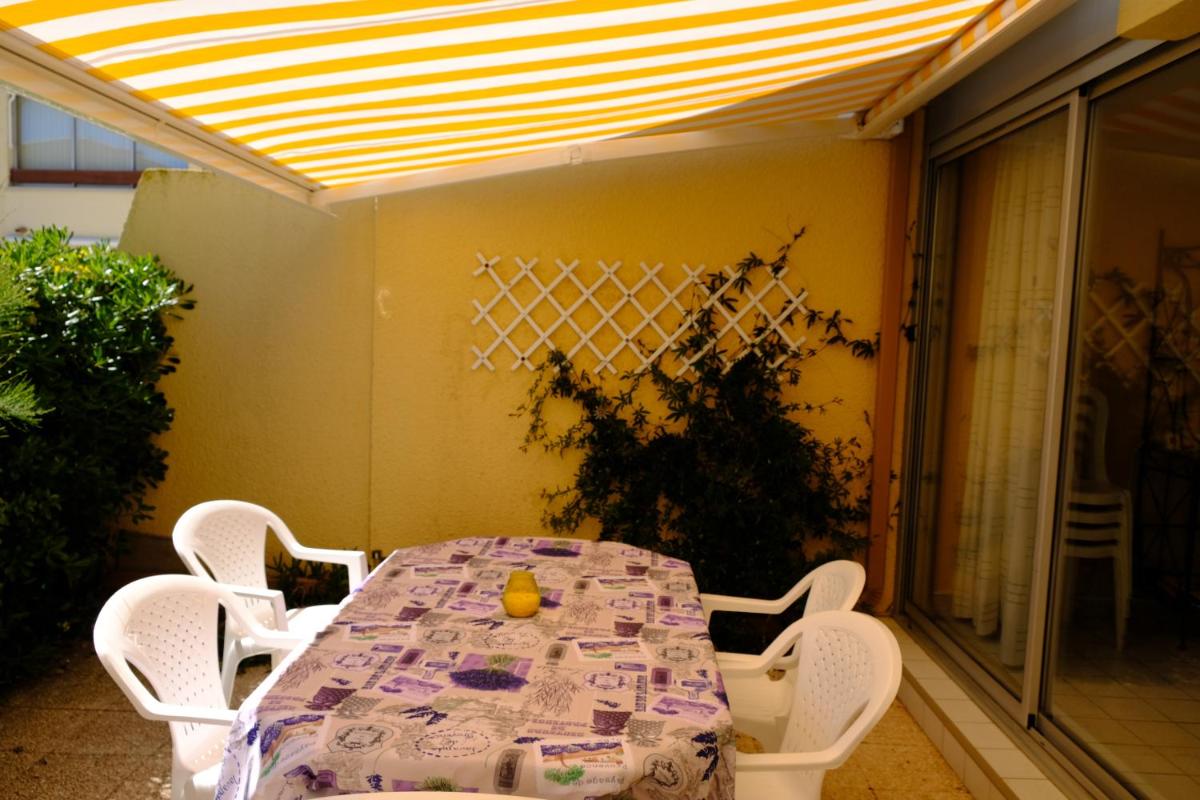 Photo 10