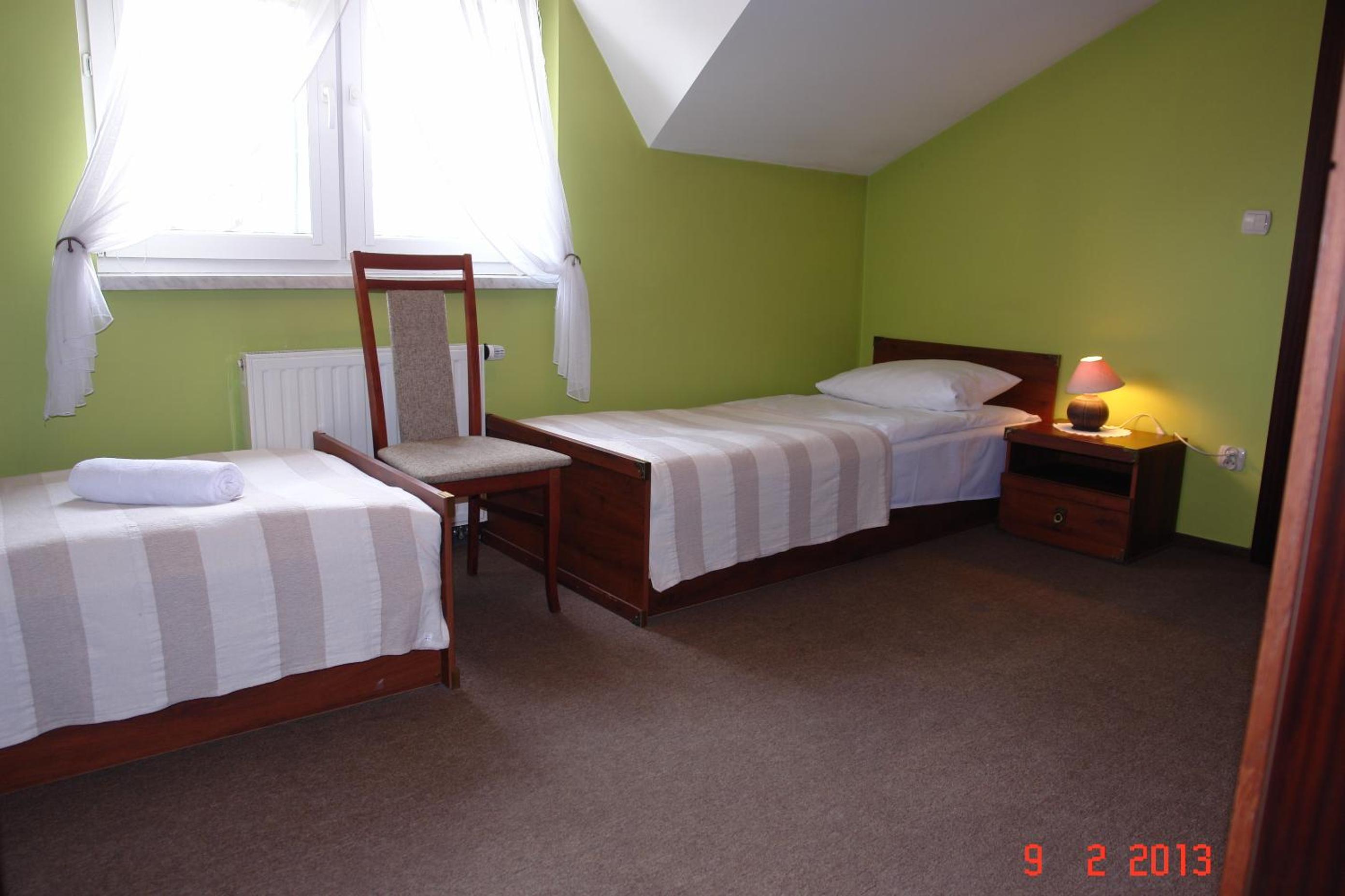 Photo 8