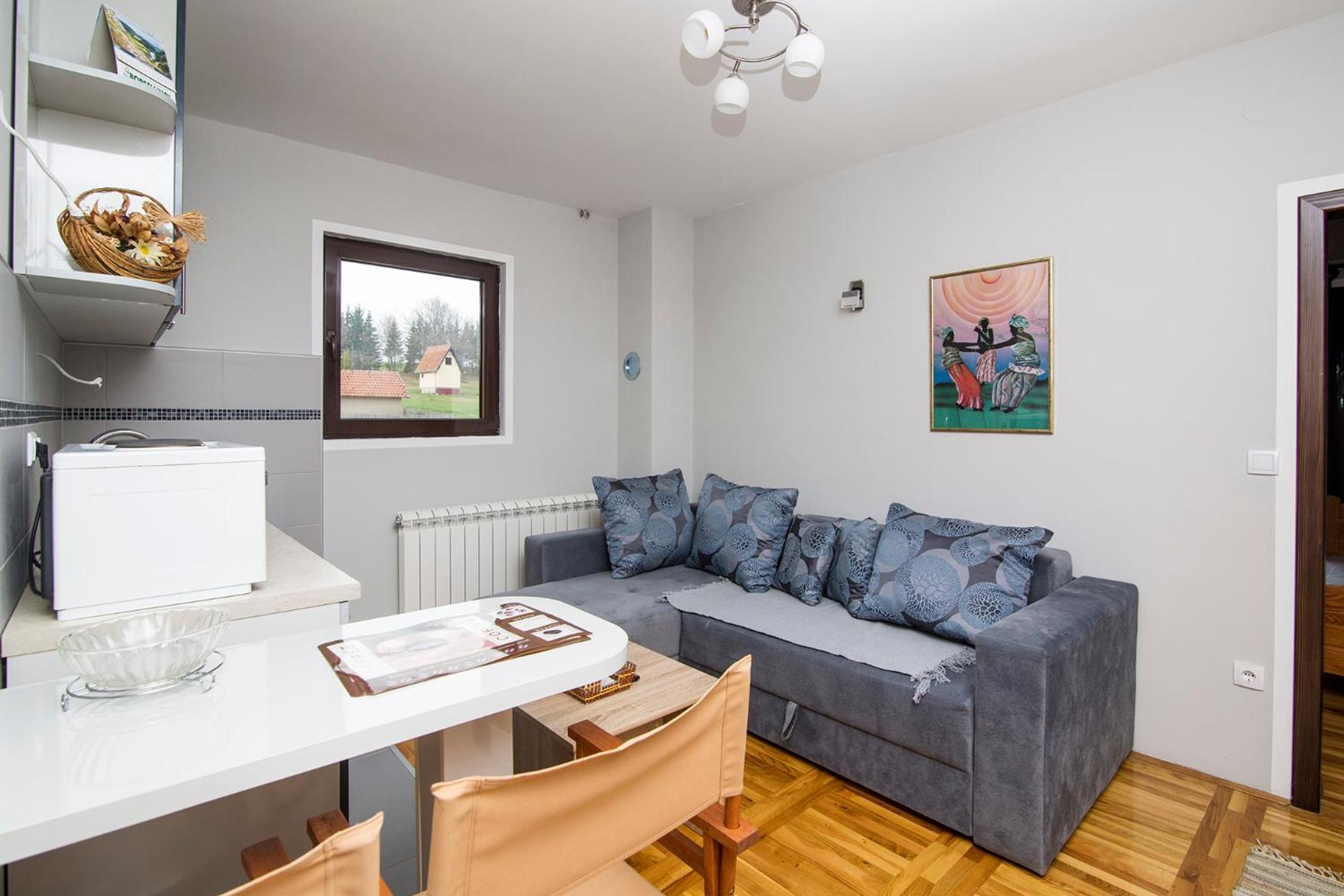 Apartmani Tarsko Sunce view 5