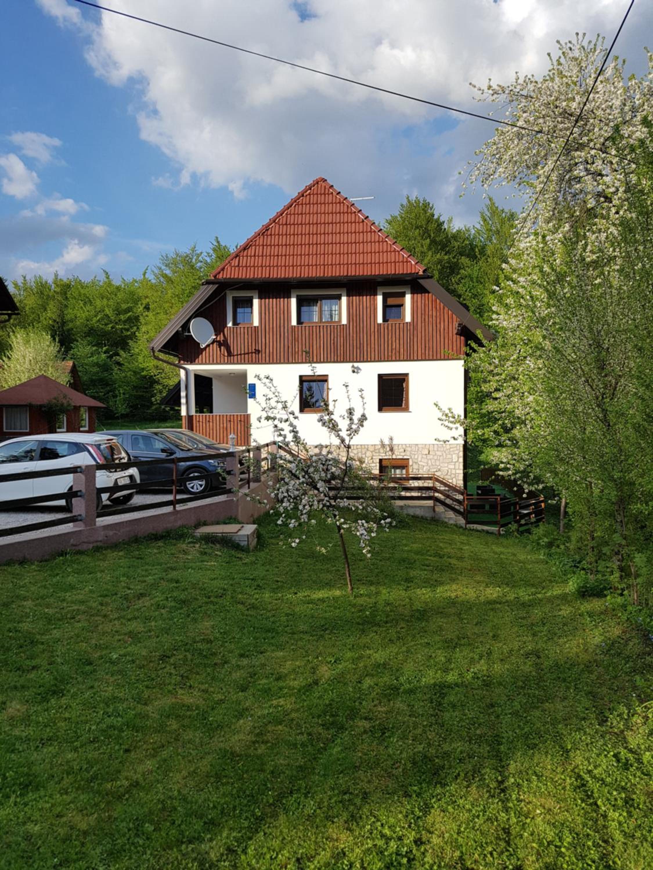 Guest House Wolf view 2