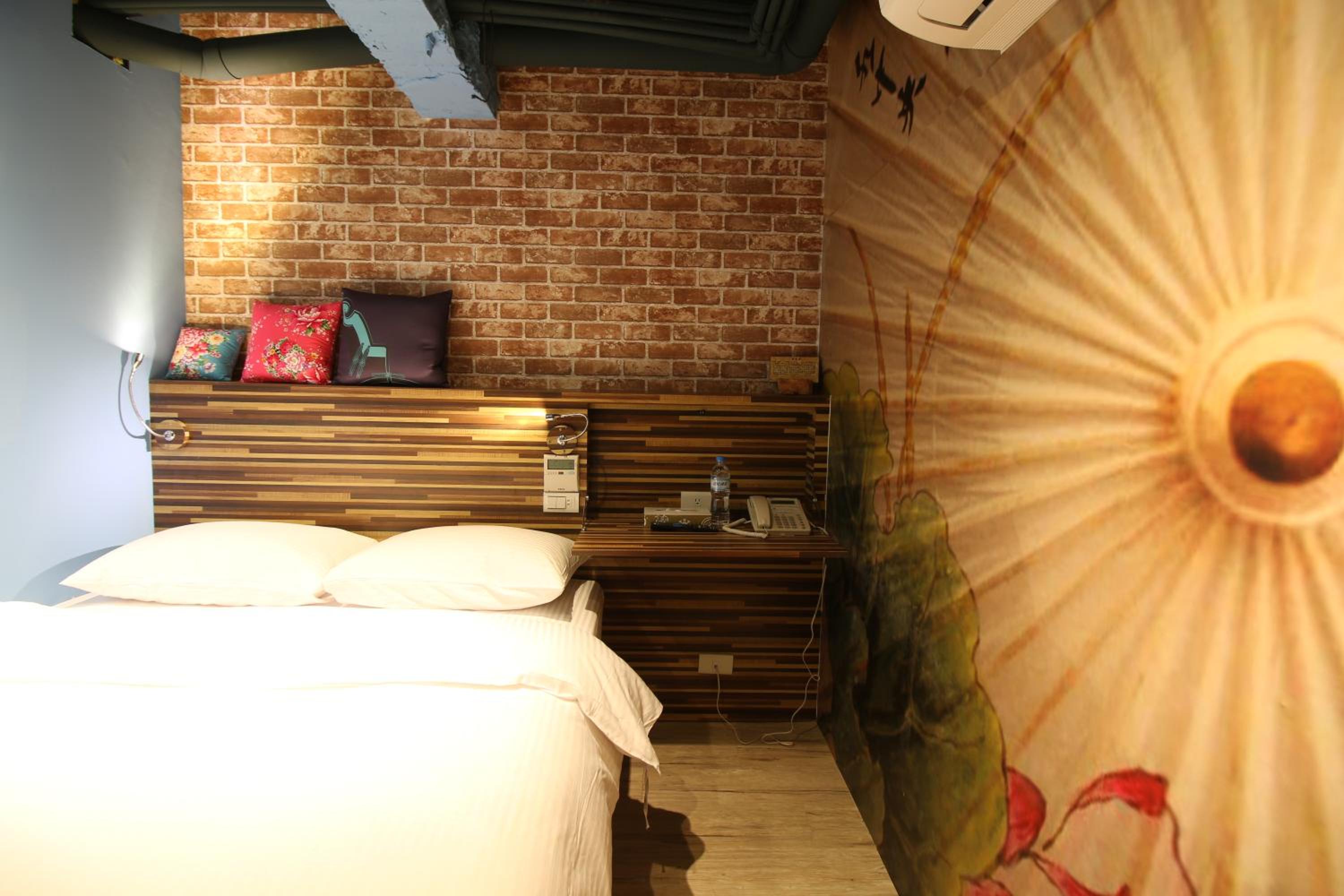 R10 Eco Hotel