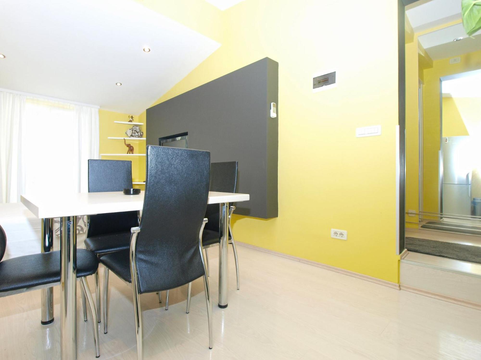 Apartment Vera 1623 view 3