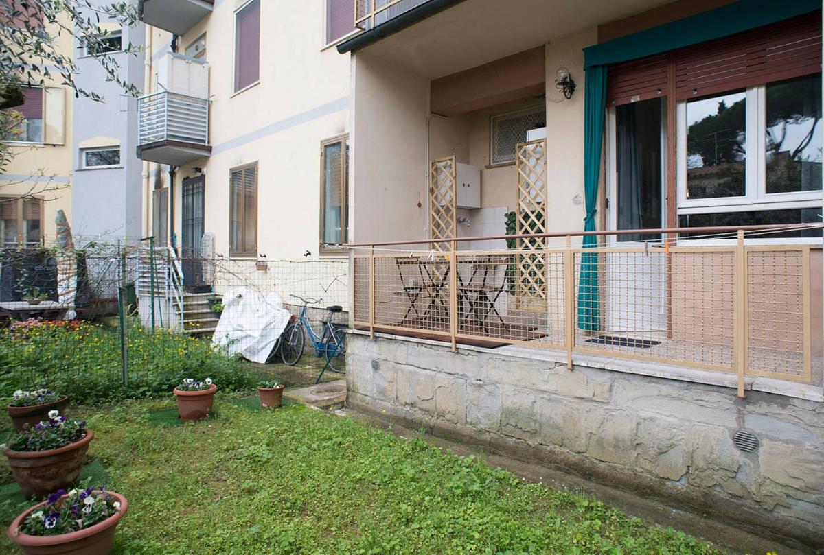 TwelveHolly apartment