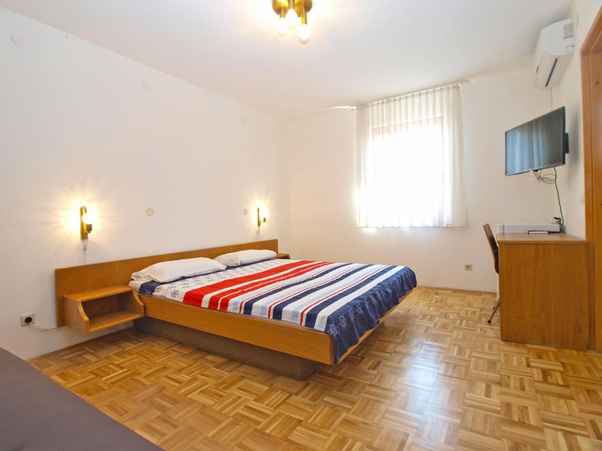 Photo 40