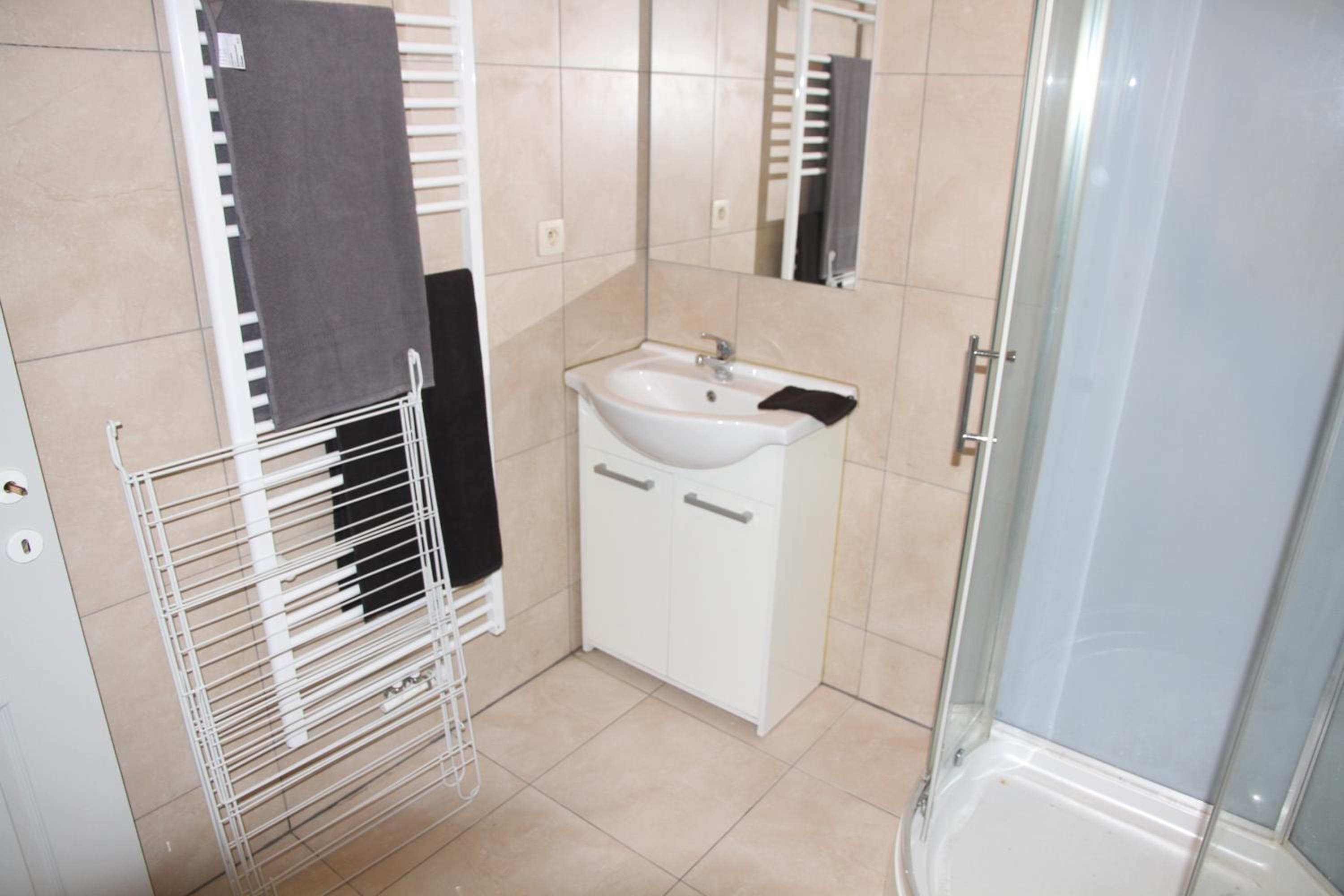 Appartement Courcelles
