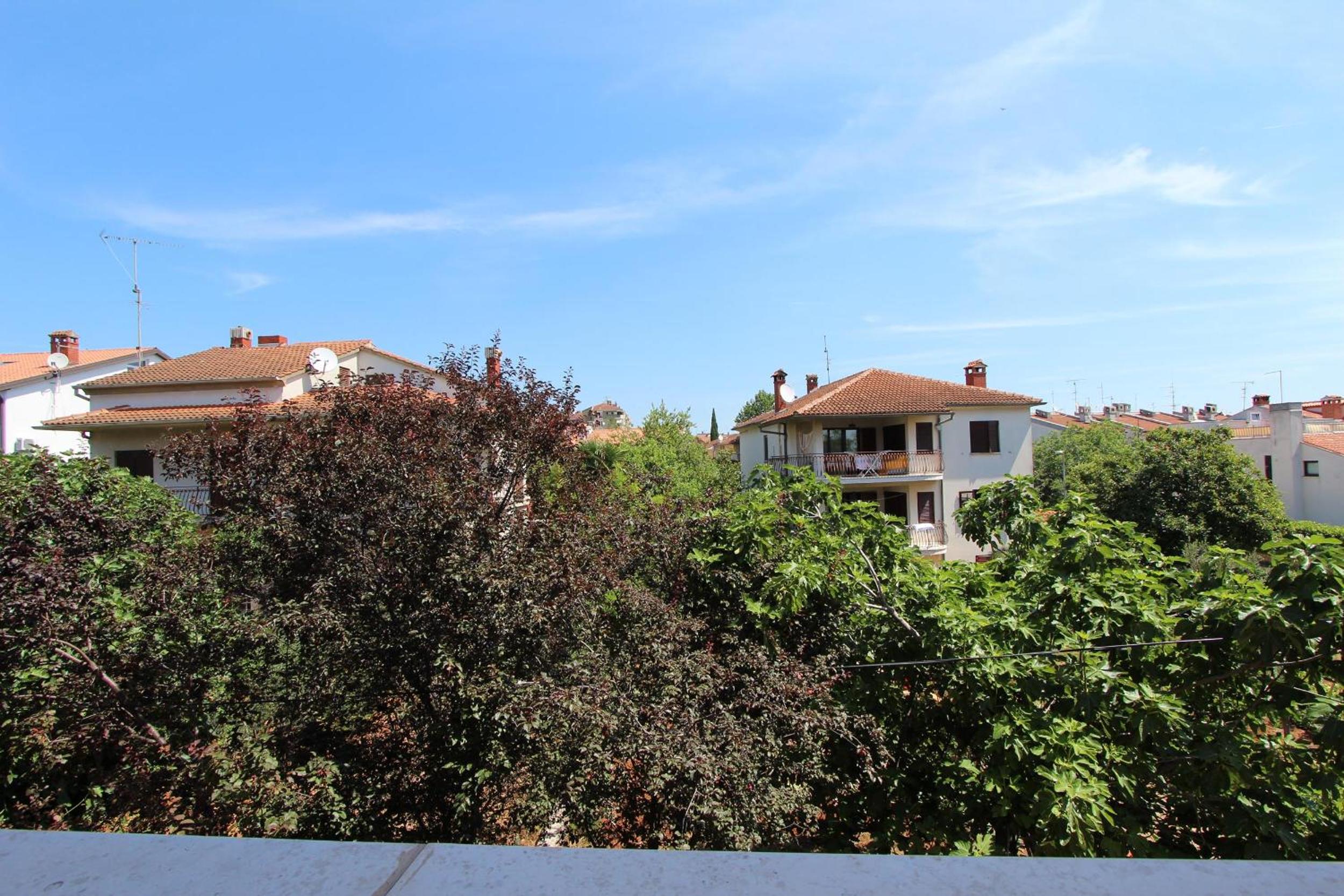Apartments Lora
