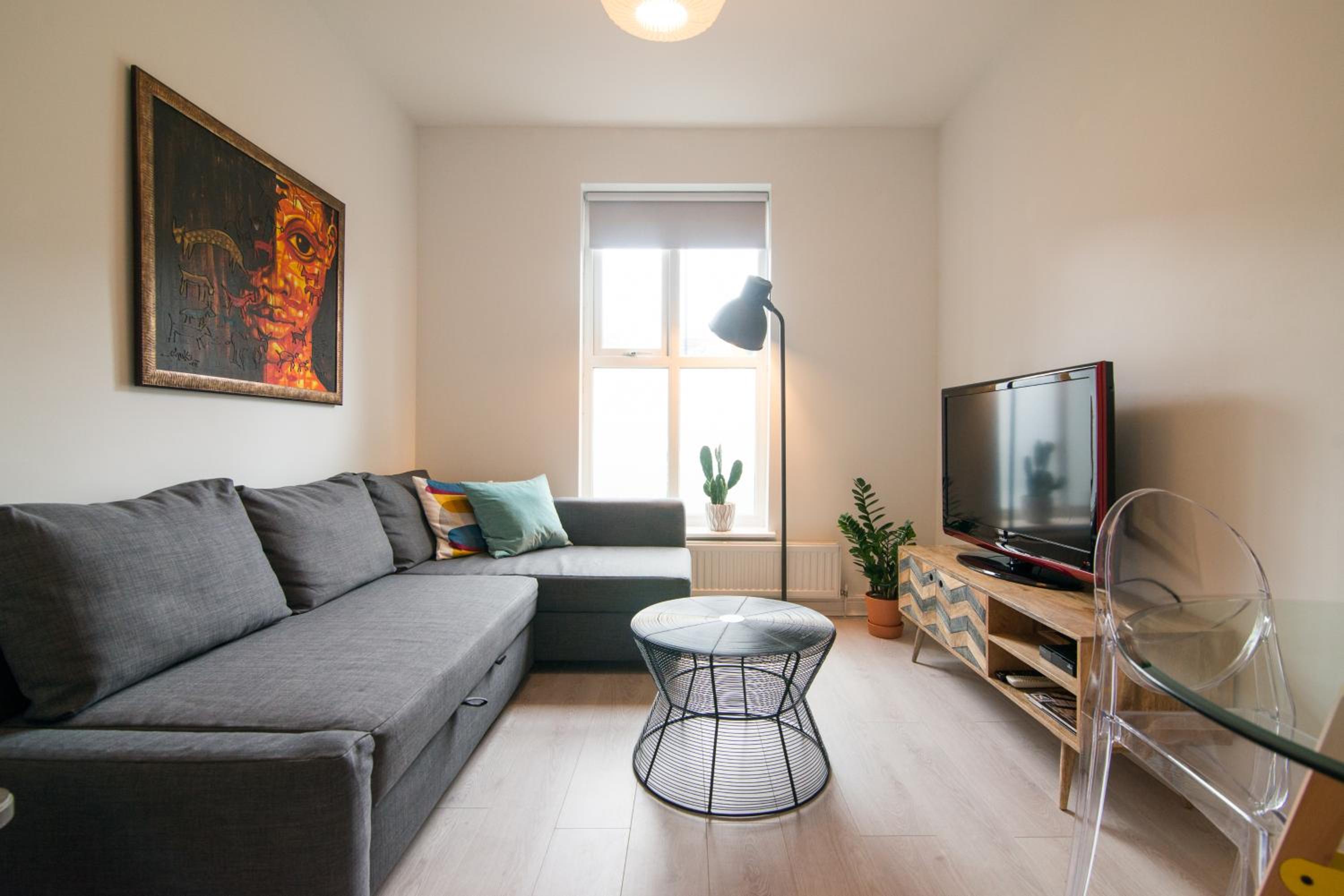 Burton House Boutique Flat view 4