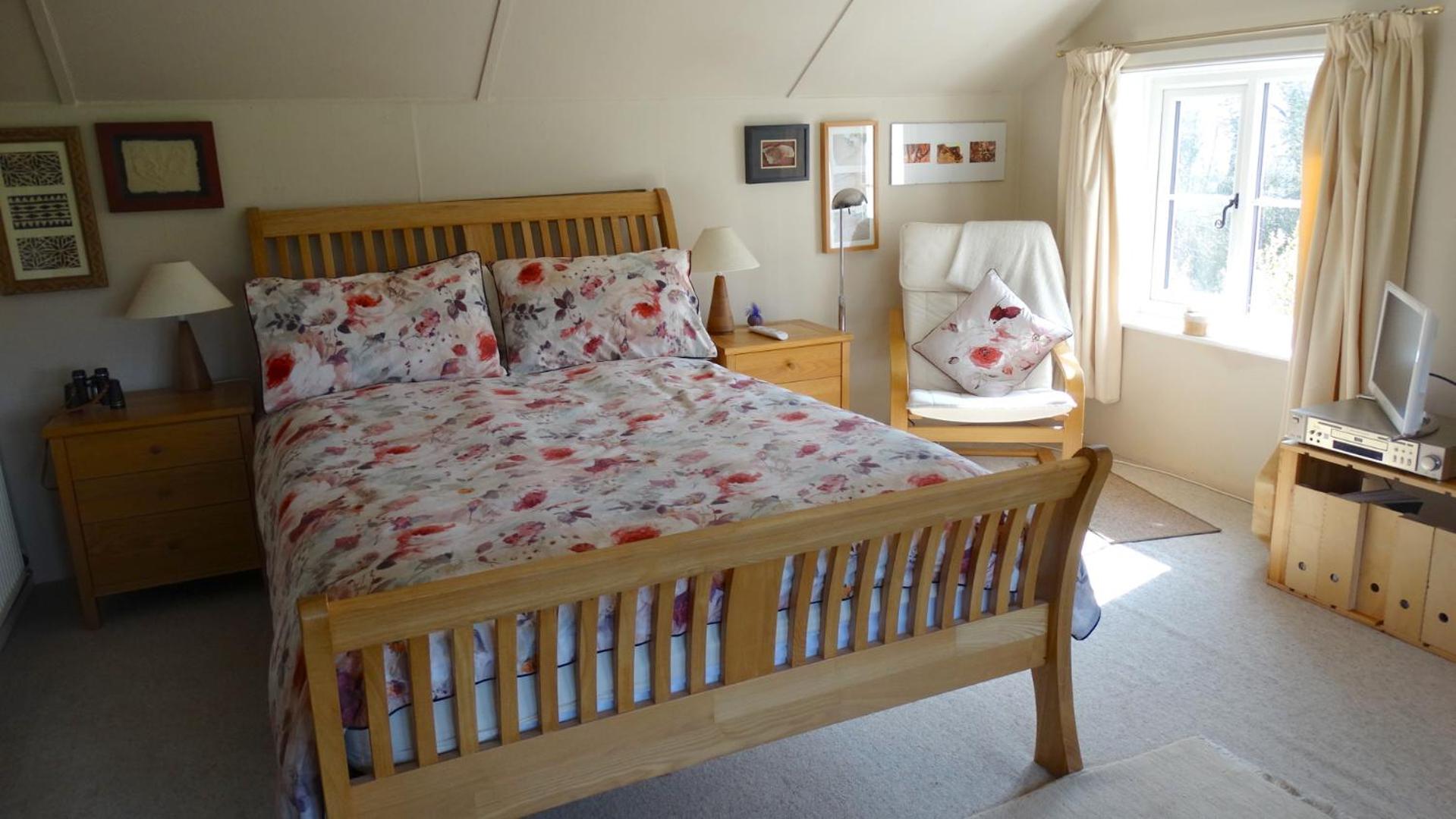 Yew Tree Cottage view 3