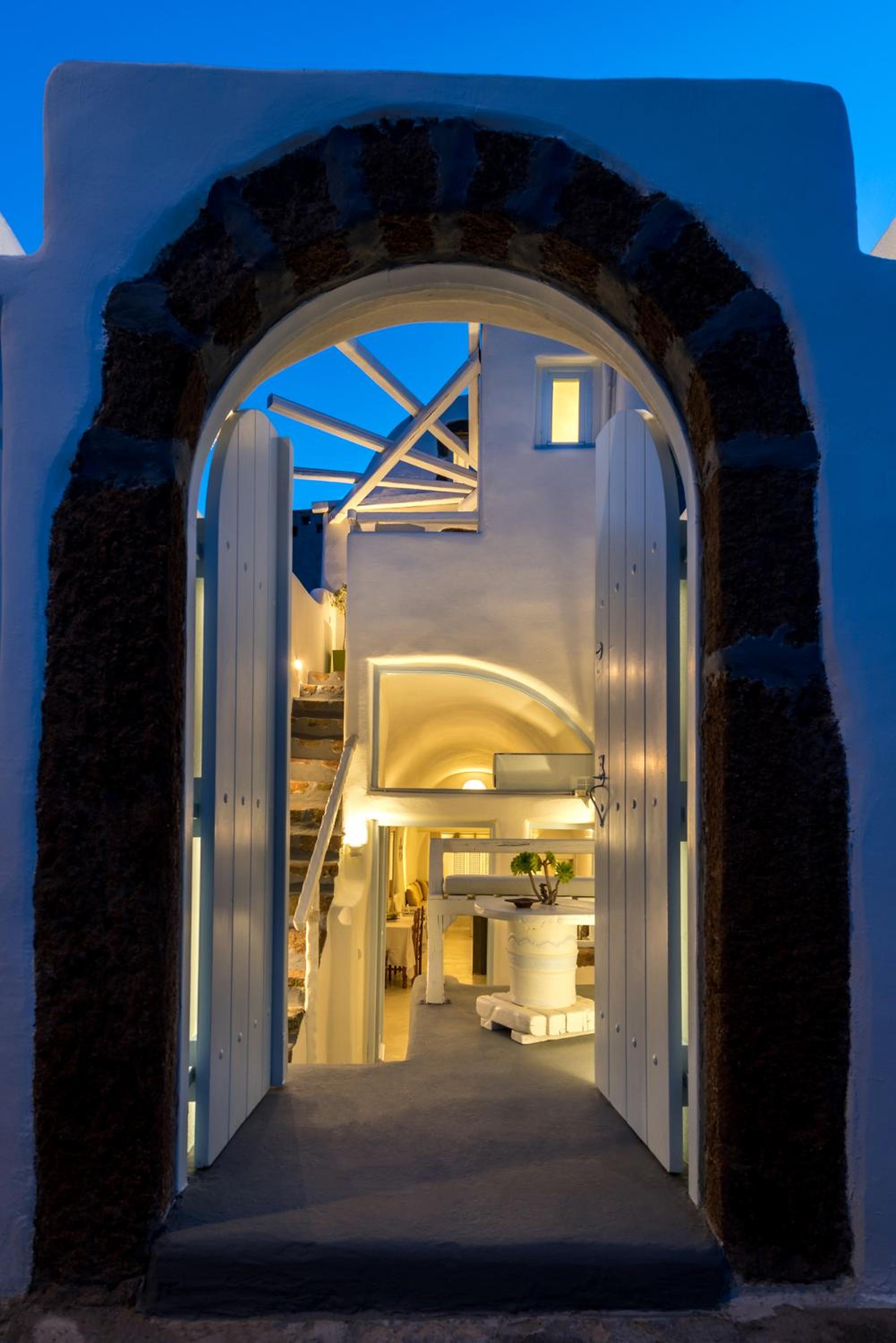 Christina's Cave House