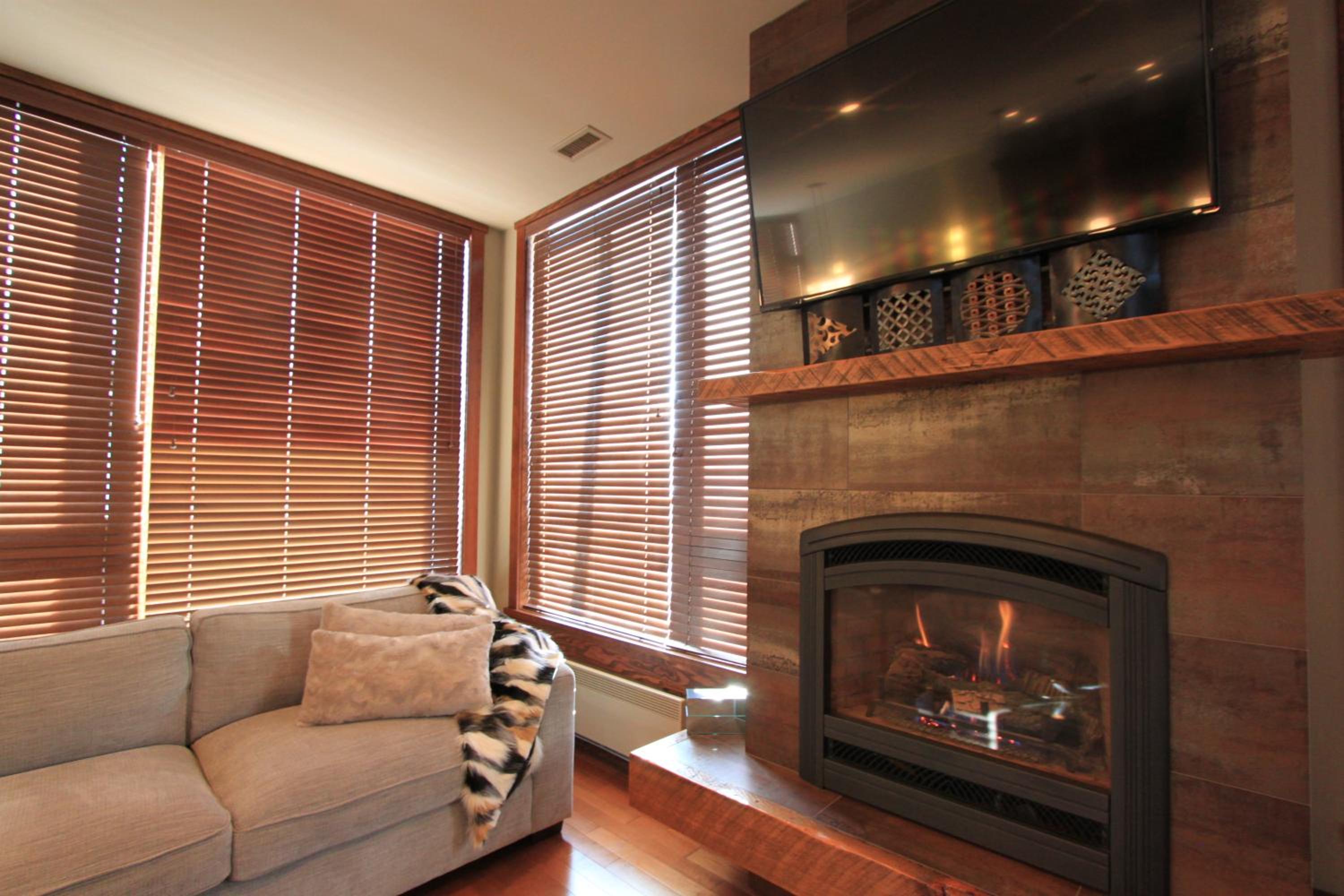 Luxurious 901 Condos by Fernie Central Reservations