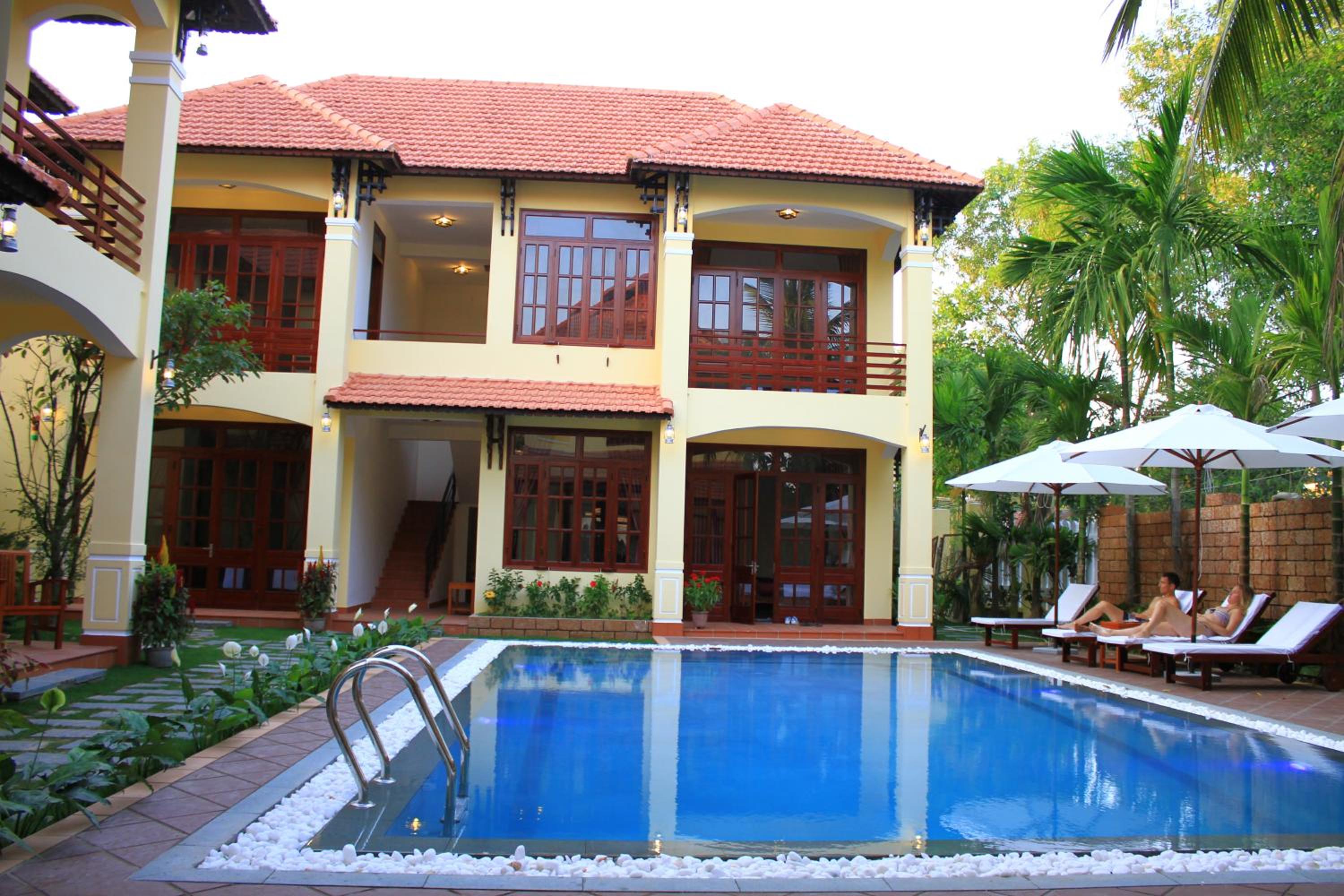 The Earth Villa