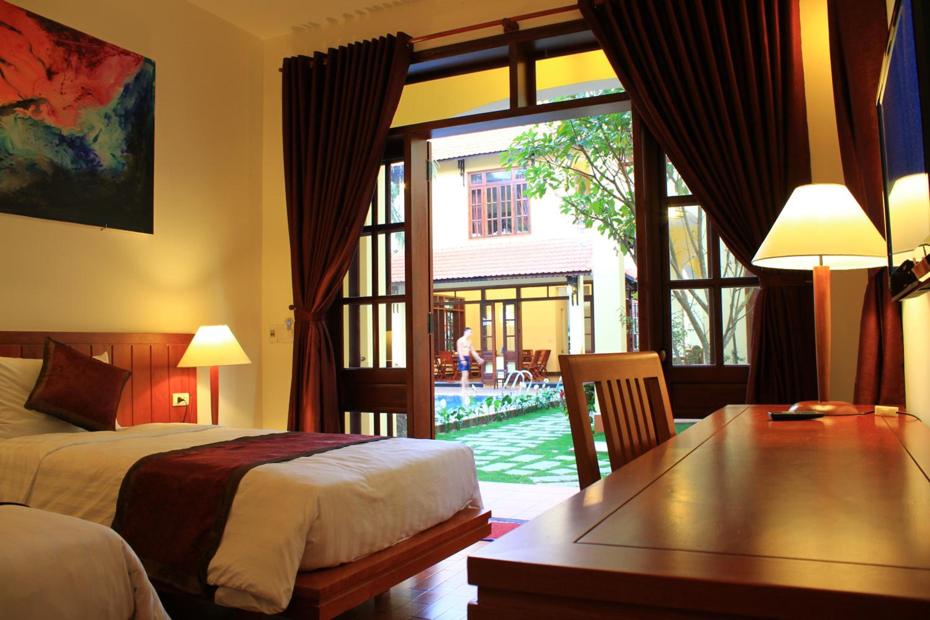 The Earth Villa