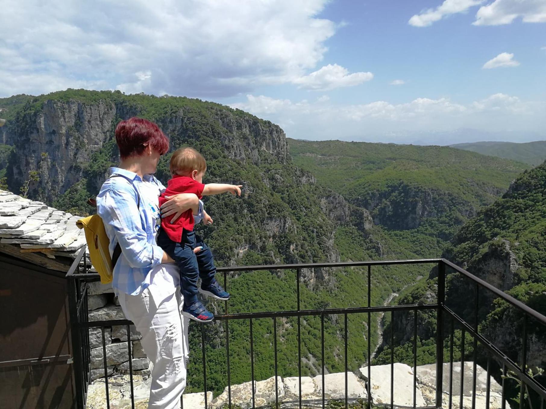 Photo 33