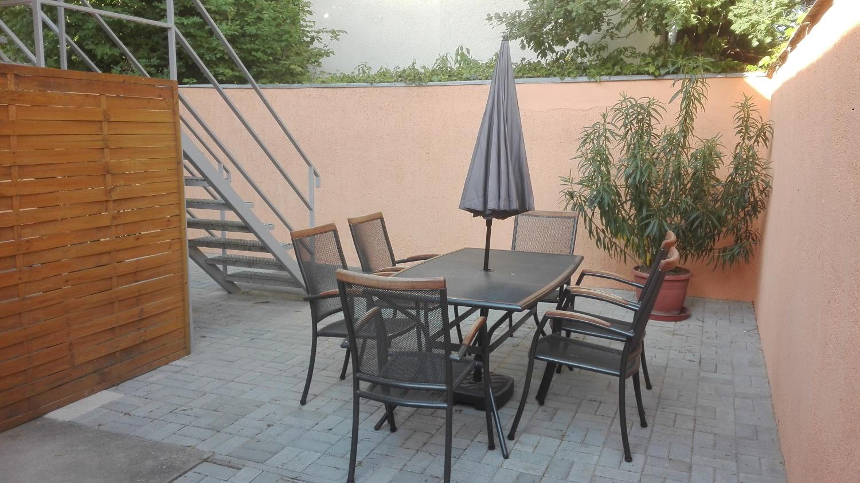 Föveny Apartman view 4