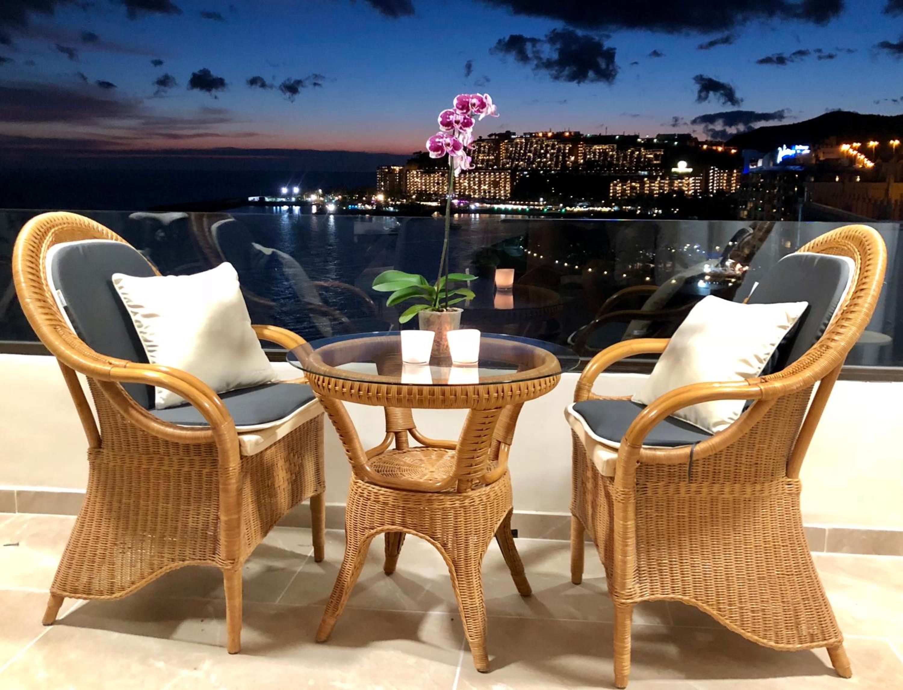 balance & terrace