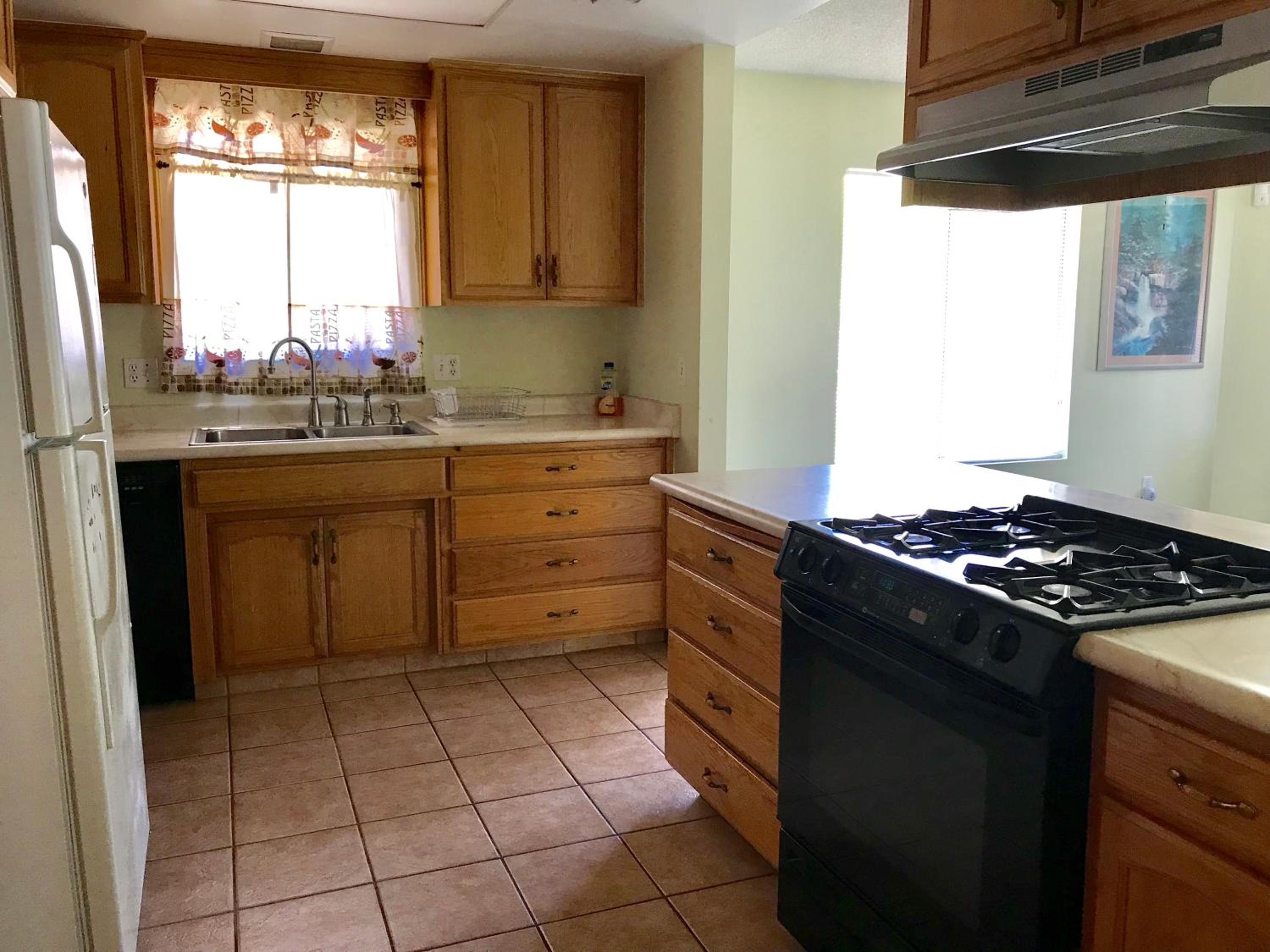 Three Rivers Vacations - The River Inn - Property Image 10