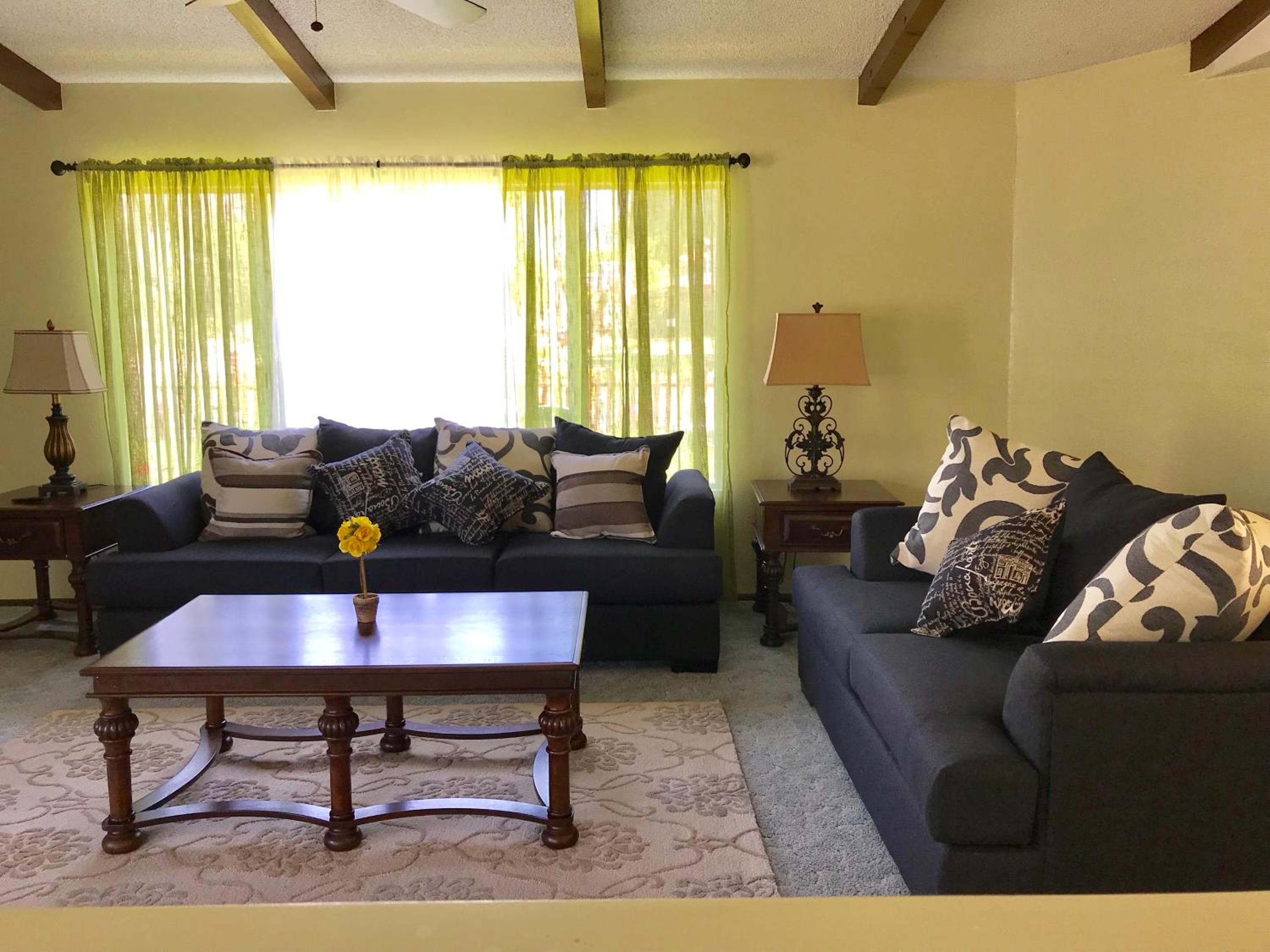 Three Rivers Vacations - The River Inn - Property Image 11