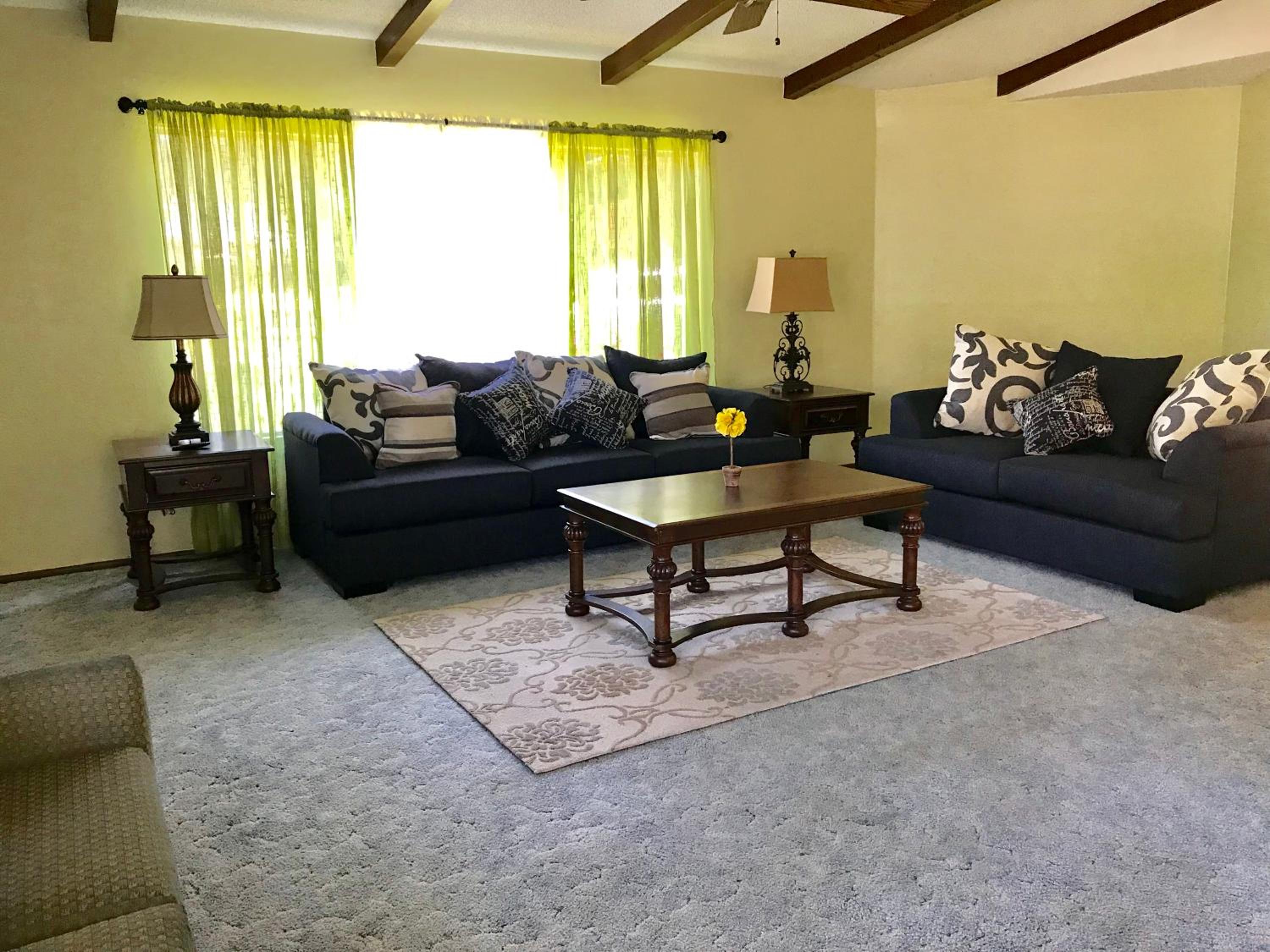 Three Rivers Vacations - The River Inn - Property Image 12