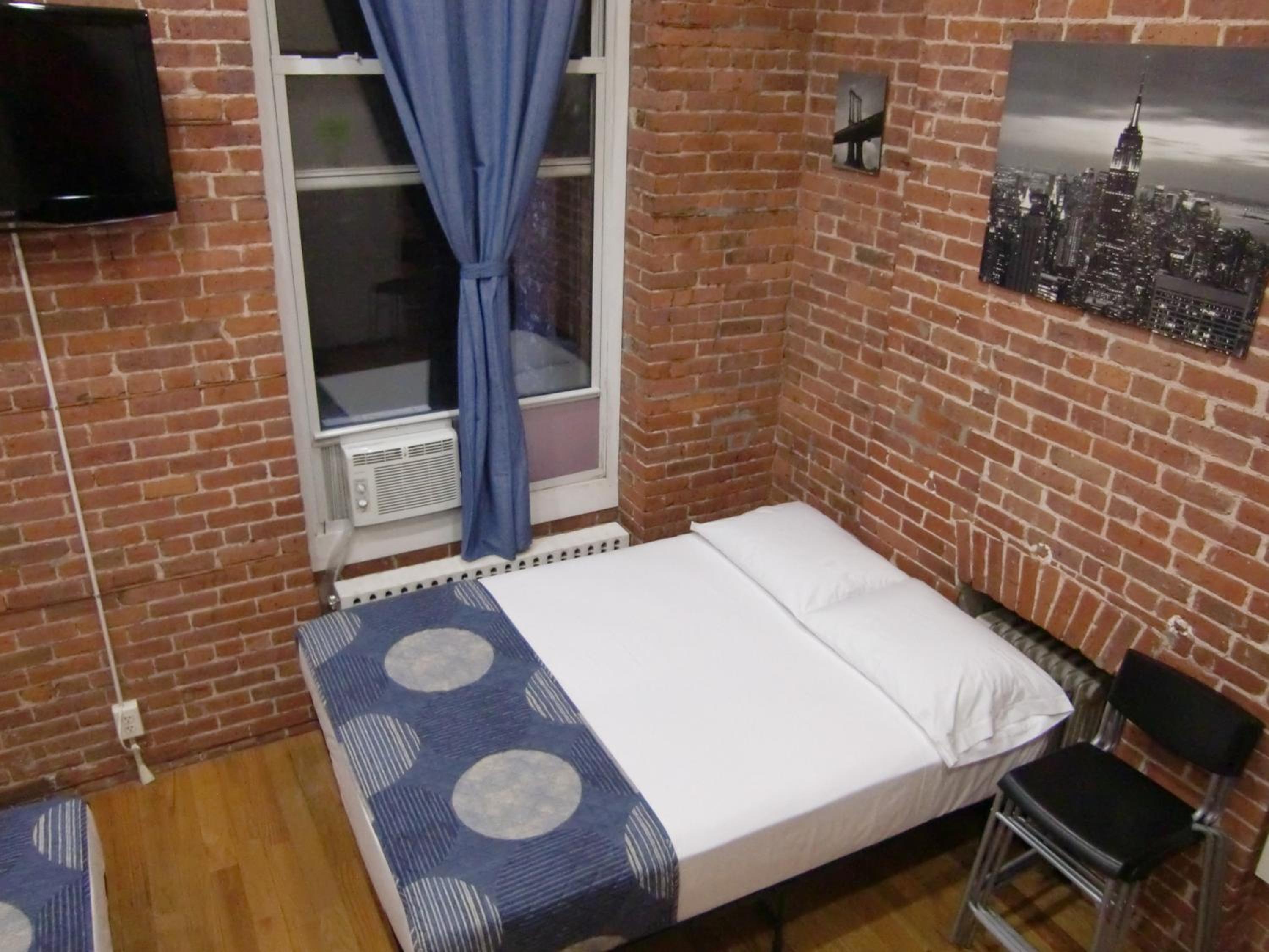 Studios Midtown Manhattan