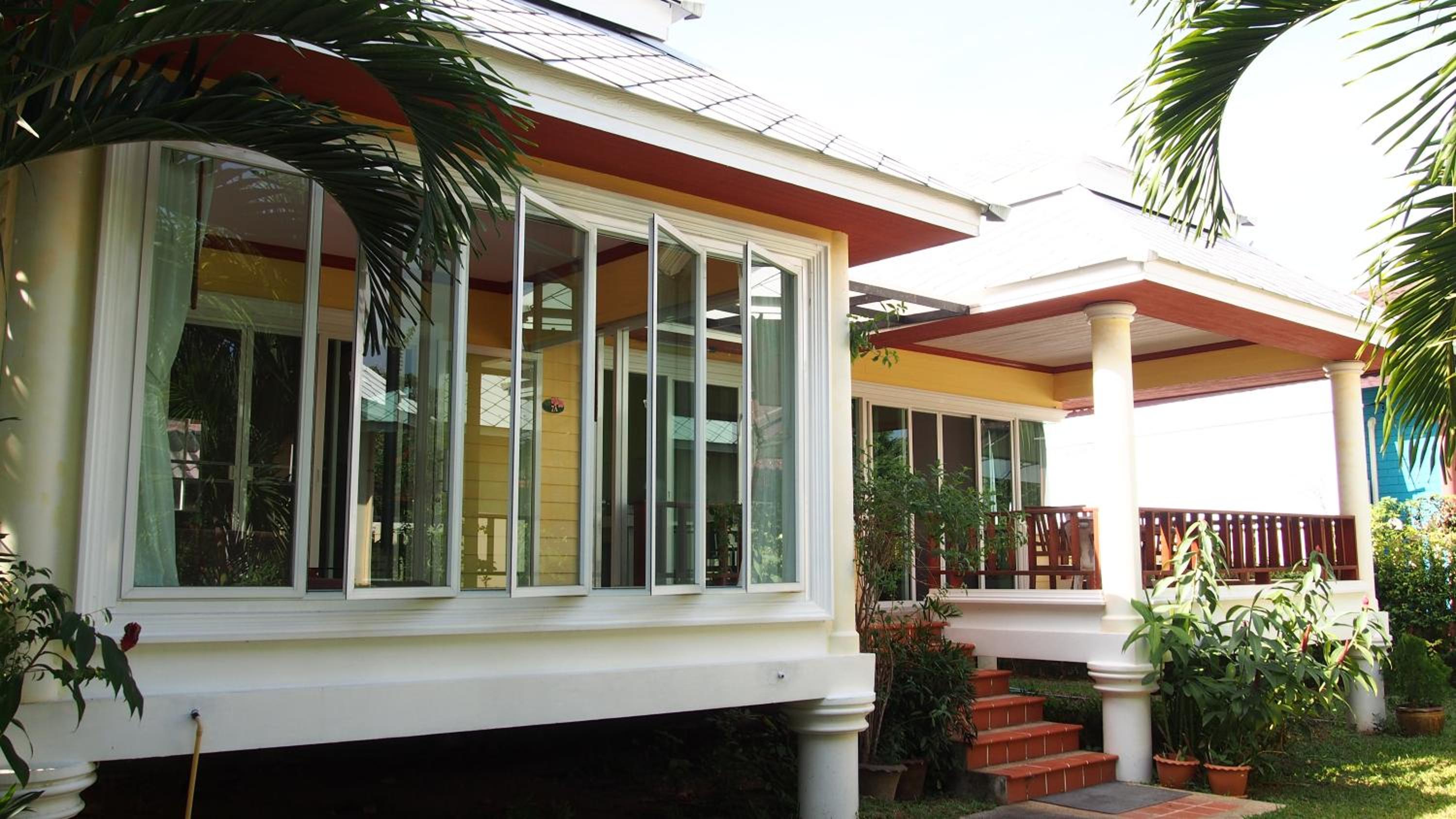 Lemon House