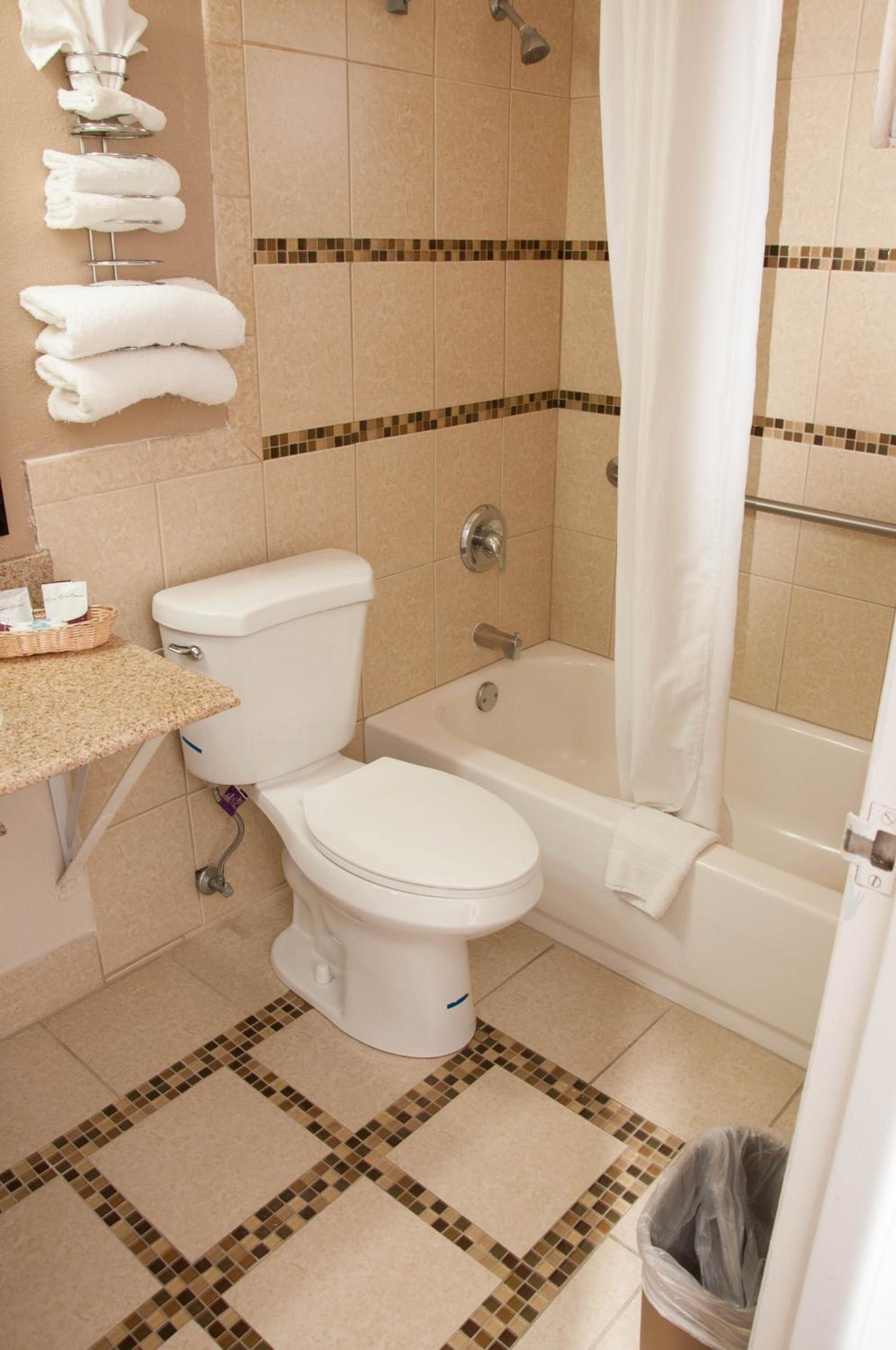 Elko Vacations - Esquire Inn - Property Image 3