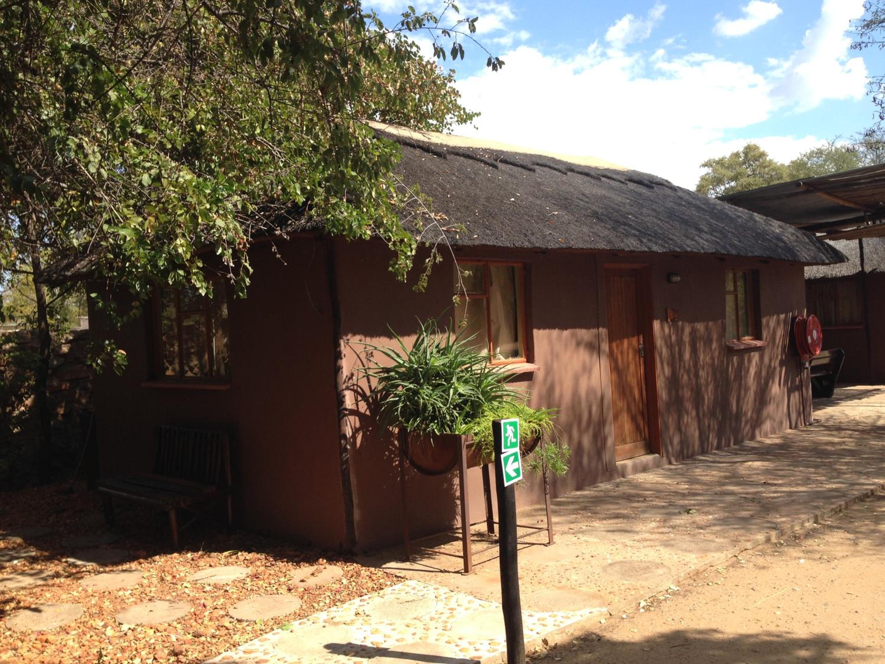 Phokoje Bush Lodge
