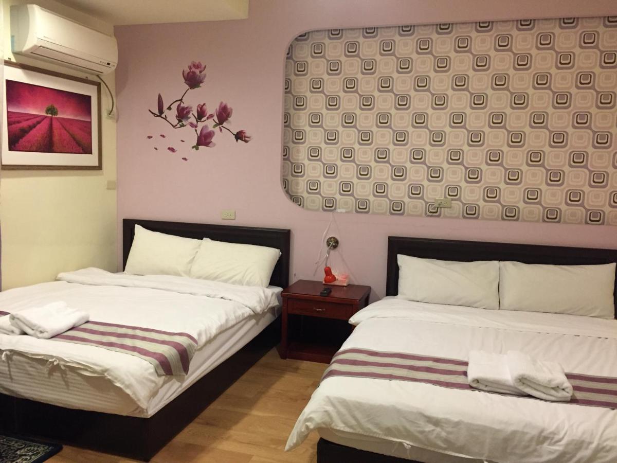 Tainan B&B Hall West Centra