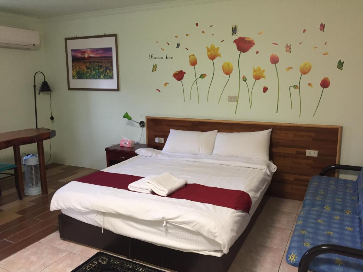 Tainan B&B Hall West Centra