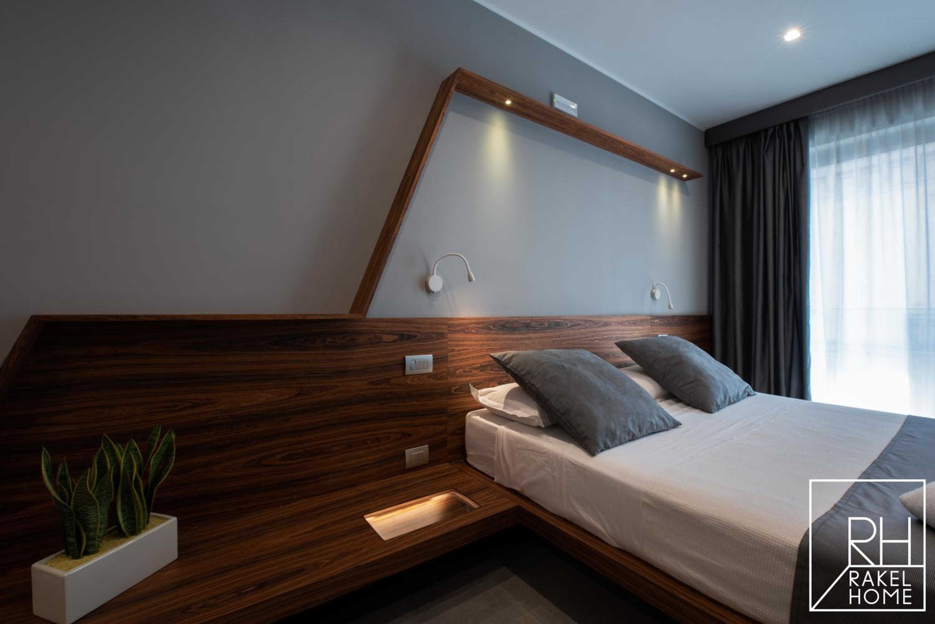 B&B Rakel Home