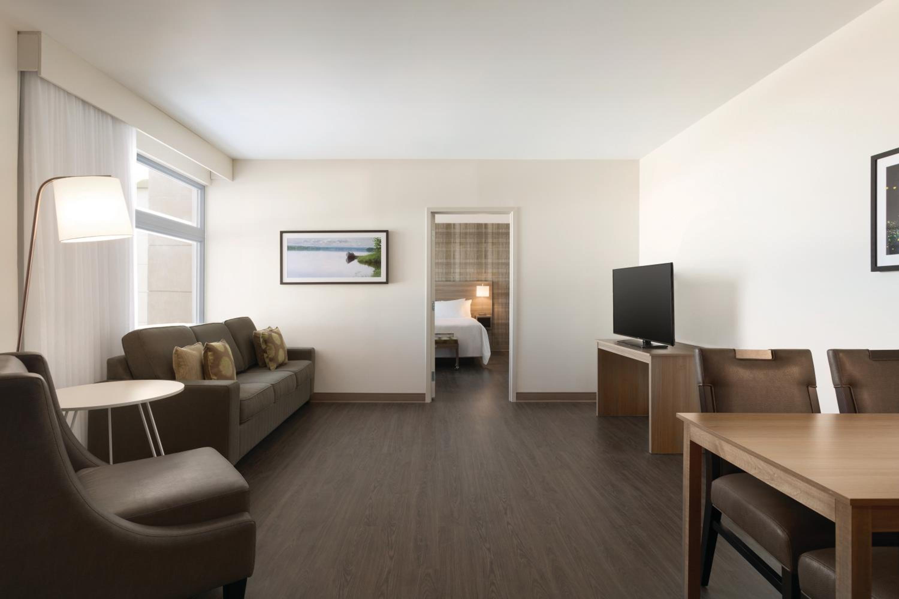 Fredericton Vacations - Radisson Kingswood Hotel  Suites, Fredericton - Property Image 32