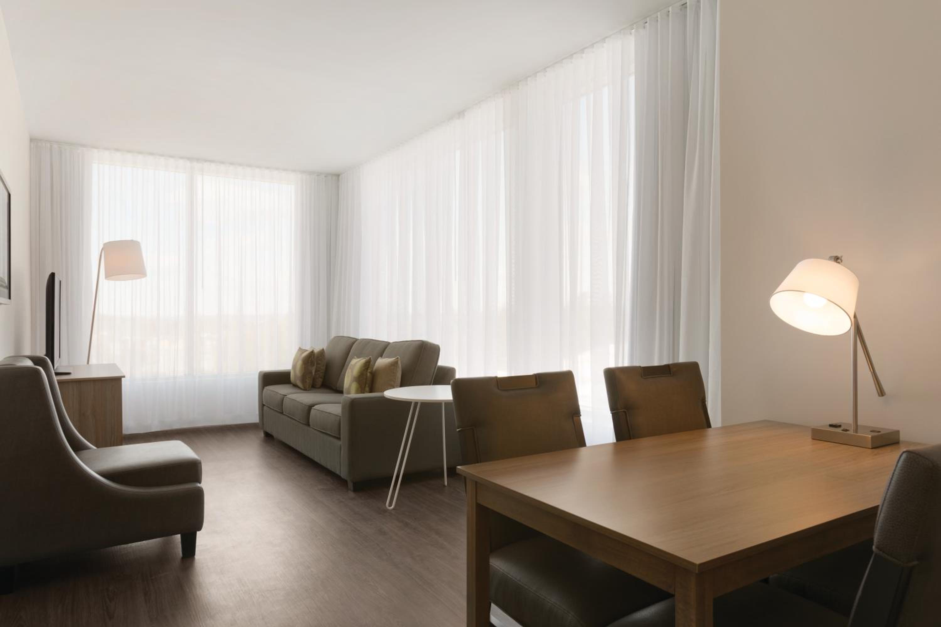 Fredericton Vacations - Radisson Kingswood Hotel  Suites, Fredericton - Property Image 25