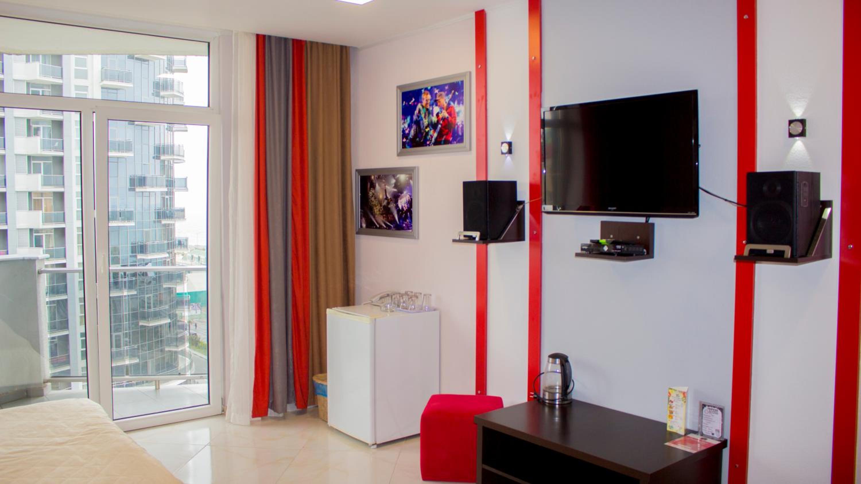 Sea View Rock Hotel
