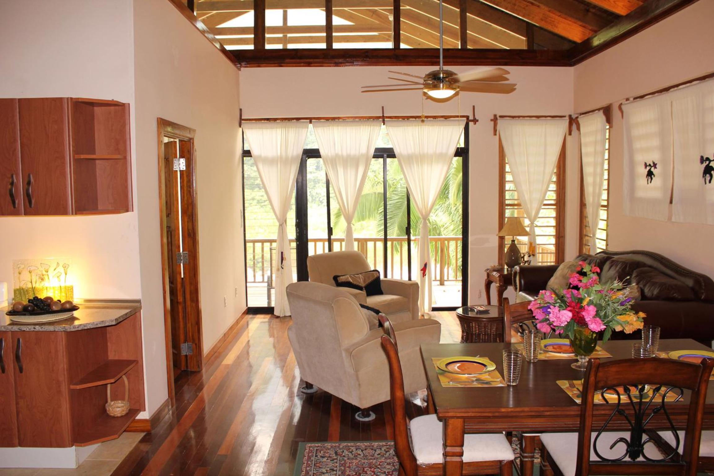 Villas Pico Bonito