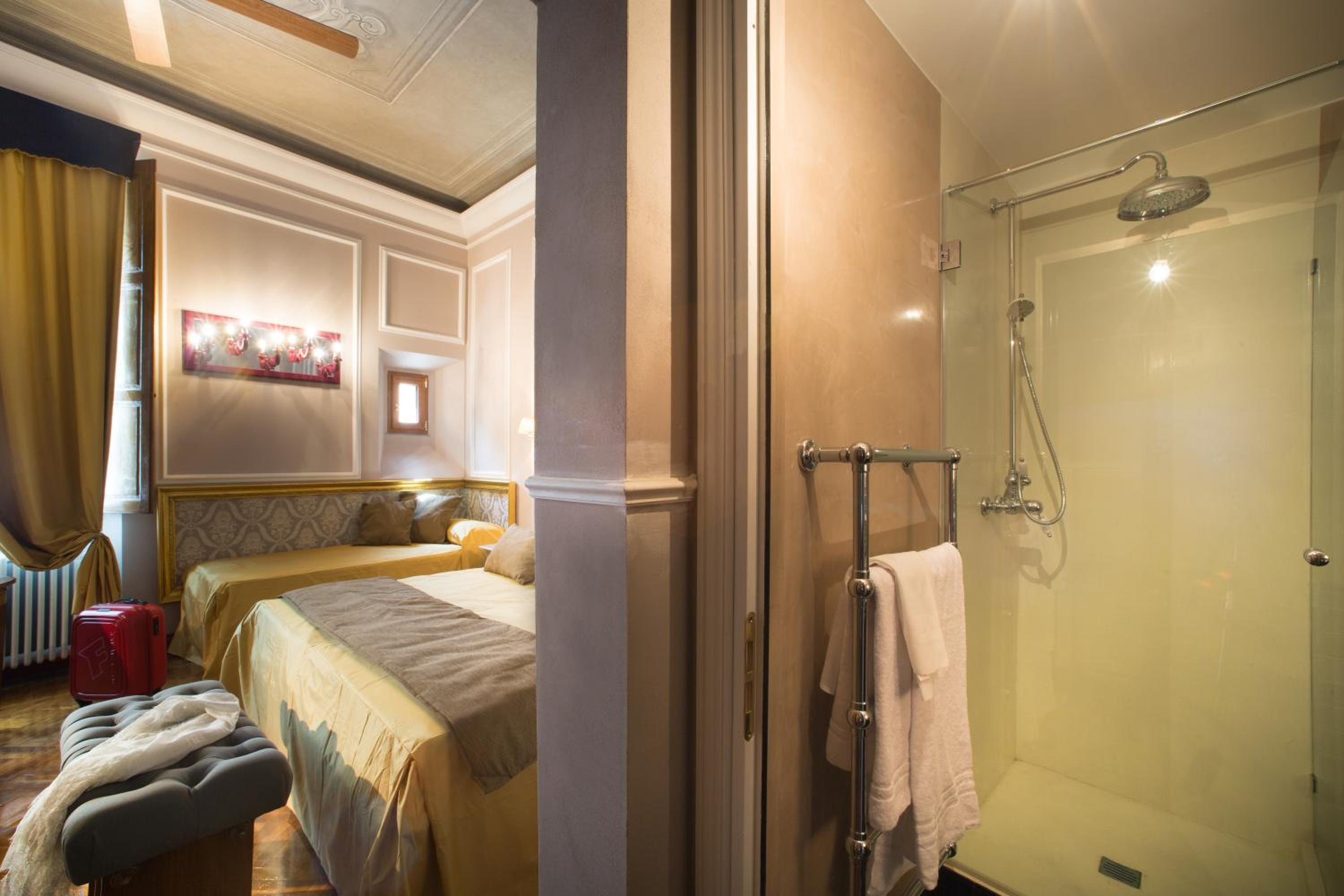 Boutique B&B Torre de' Conti