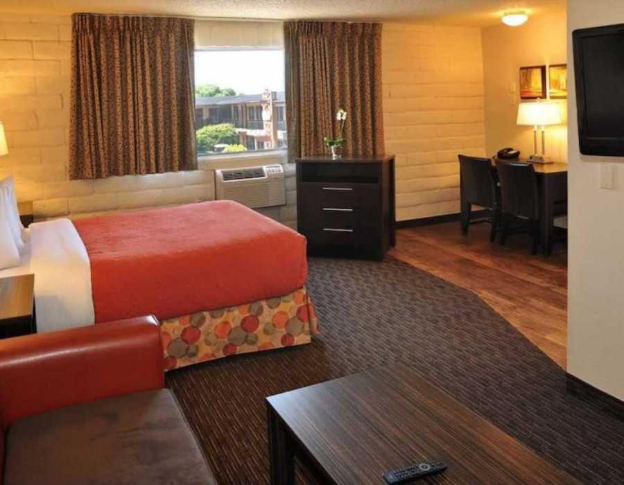Cimarron Inn Klamath Falls view 4