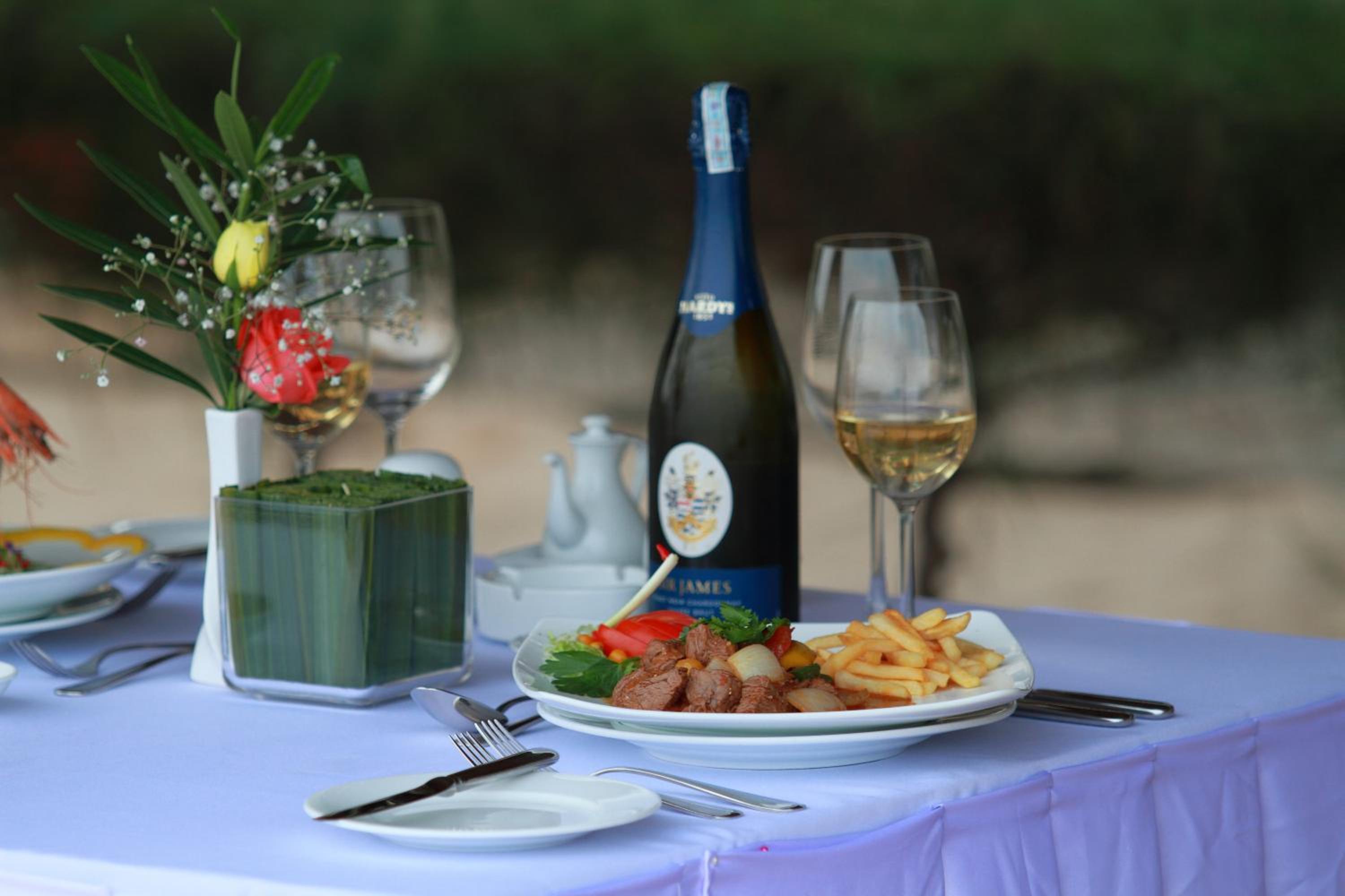 Le Aqua Resort & Spa Phan Thiet - Swiss Village Resort & Spa