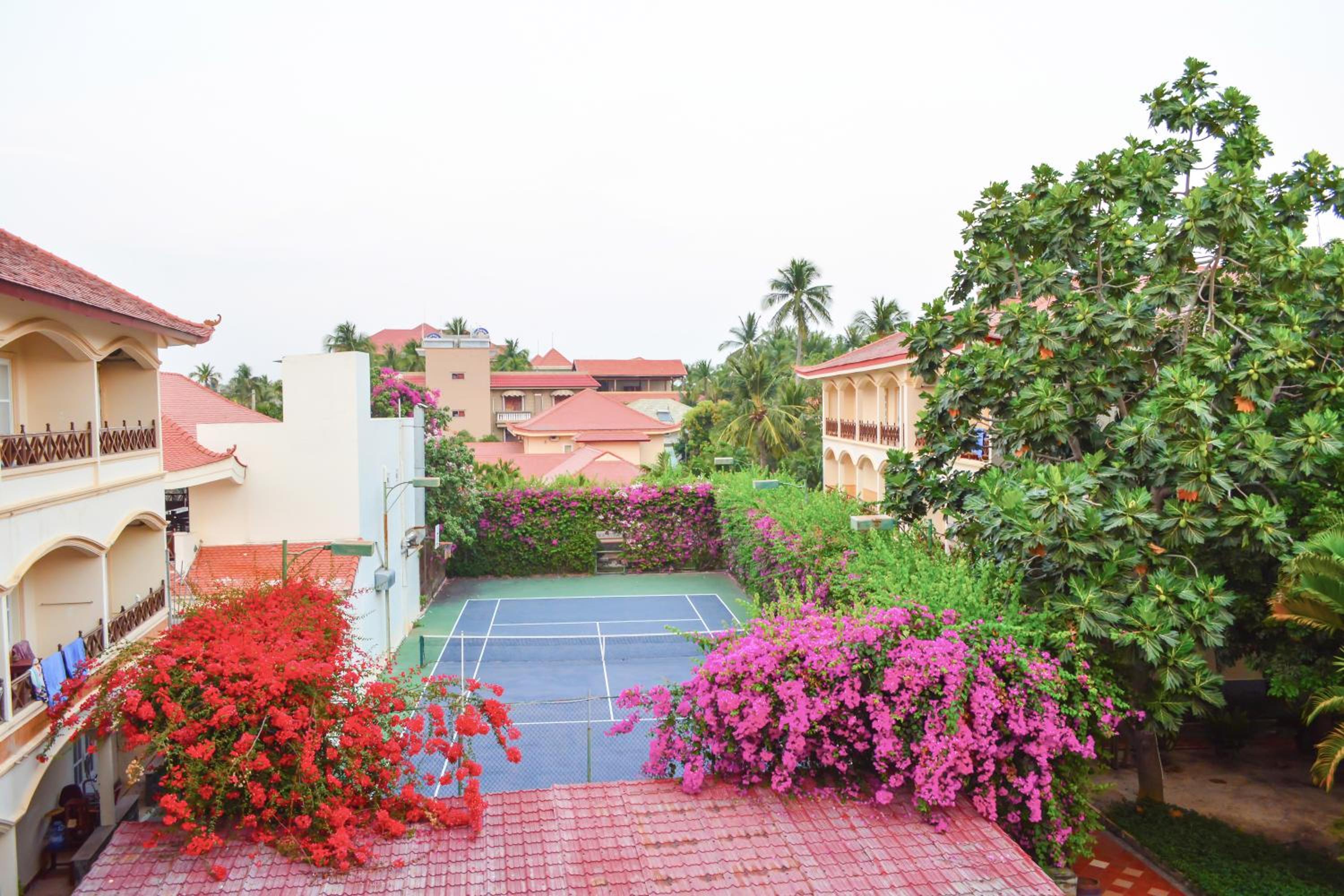 Le Aqua Resort & Spa Phan Thiet - Swiss Village Resort & Spa